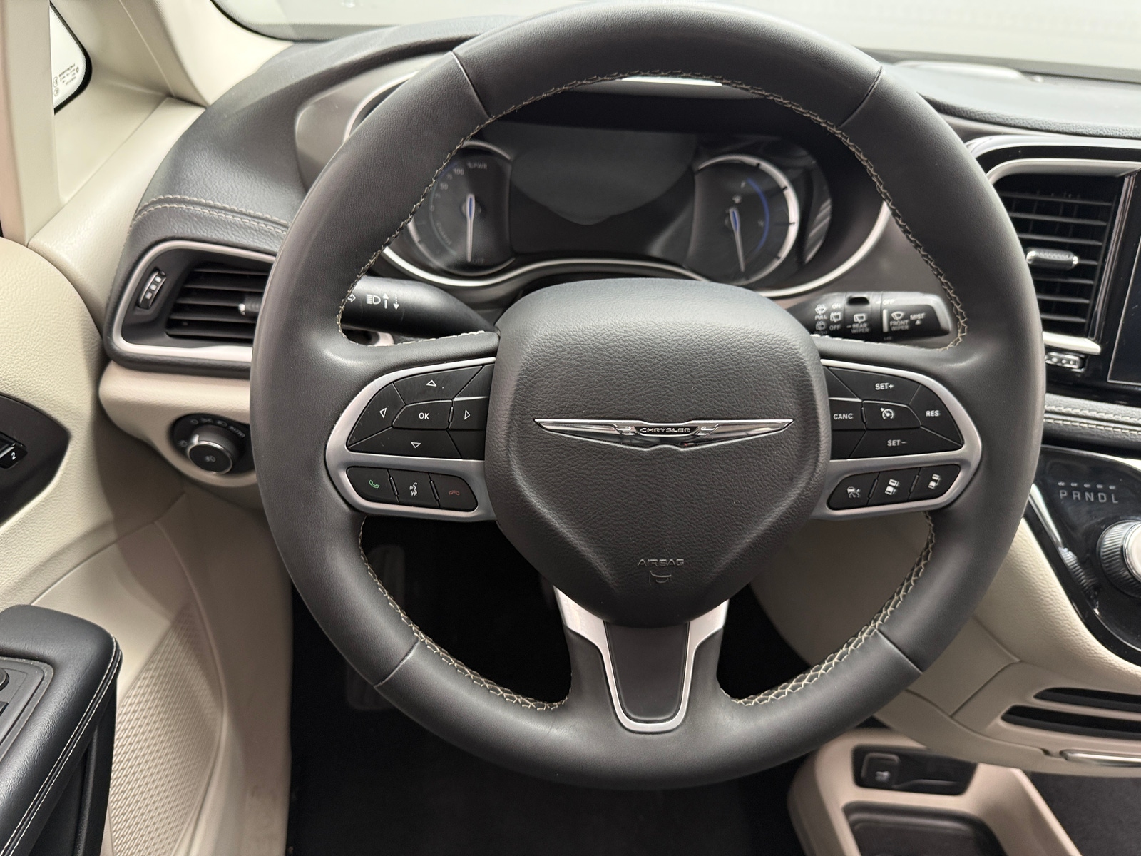 Thumbnail: 2024 Chrysler Pacifica - 4