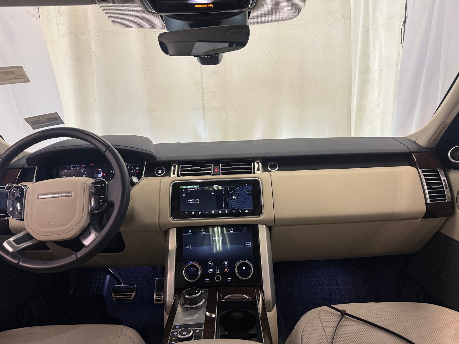 Thumbnail: 2021 Land Rover Range Rover - 2