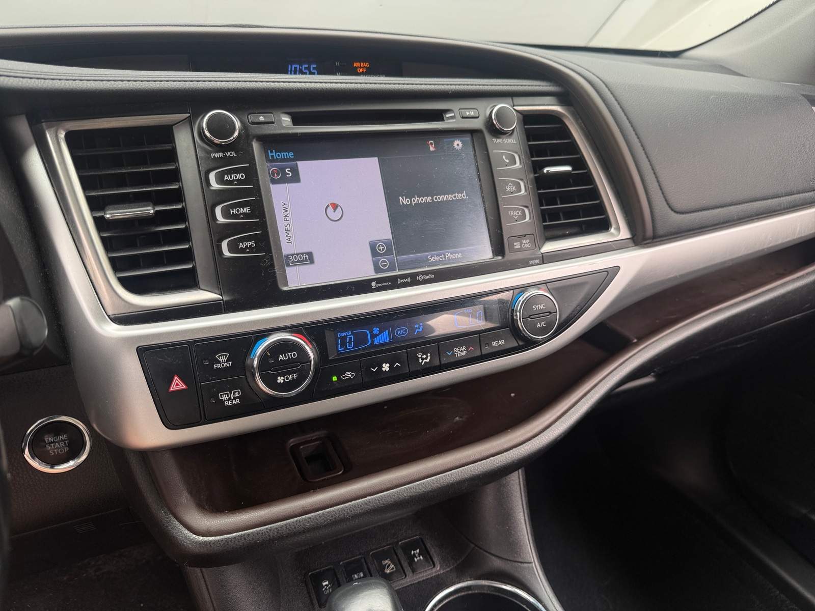 Thumbnail: 2019 Toyota Highlander - 3
