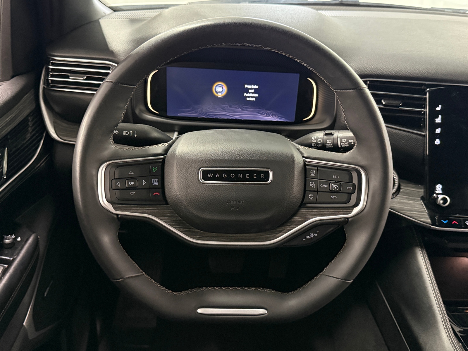 Thumbnail: 2024 Jeep Wagoneer - 4