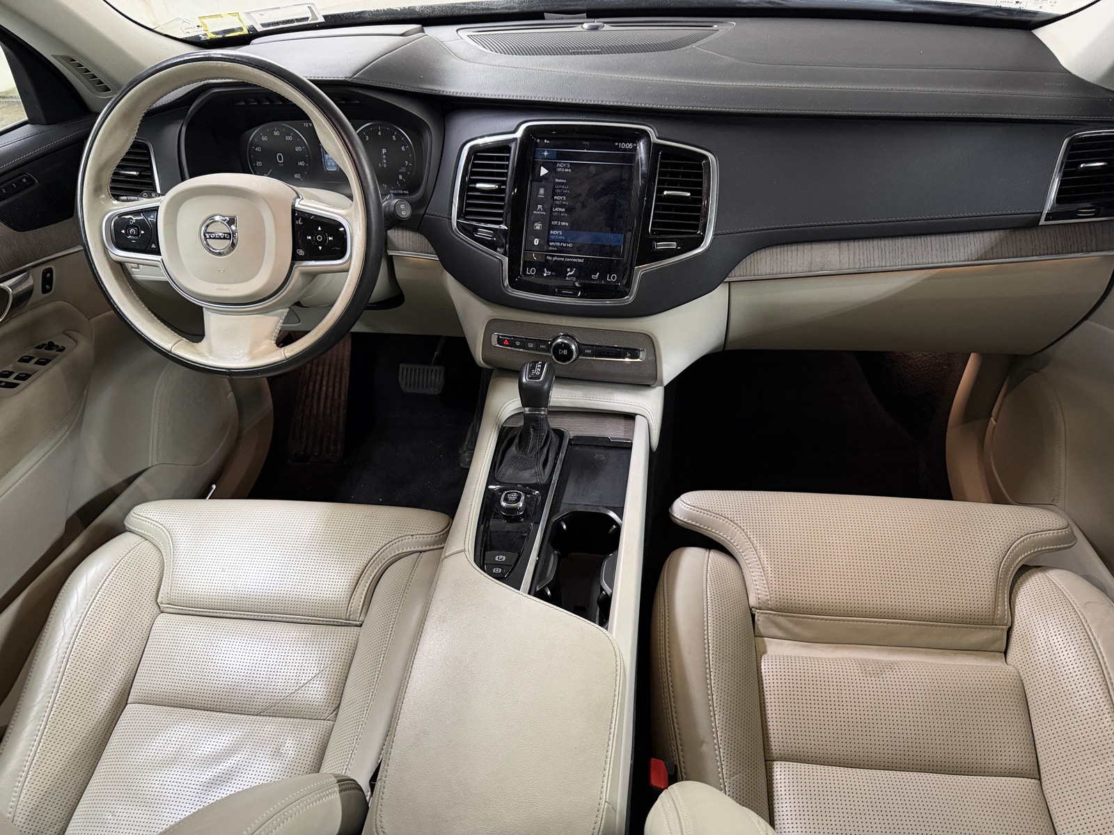 Thumbnail: 2022 Volvo XC90 - 2