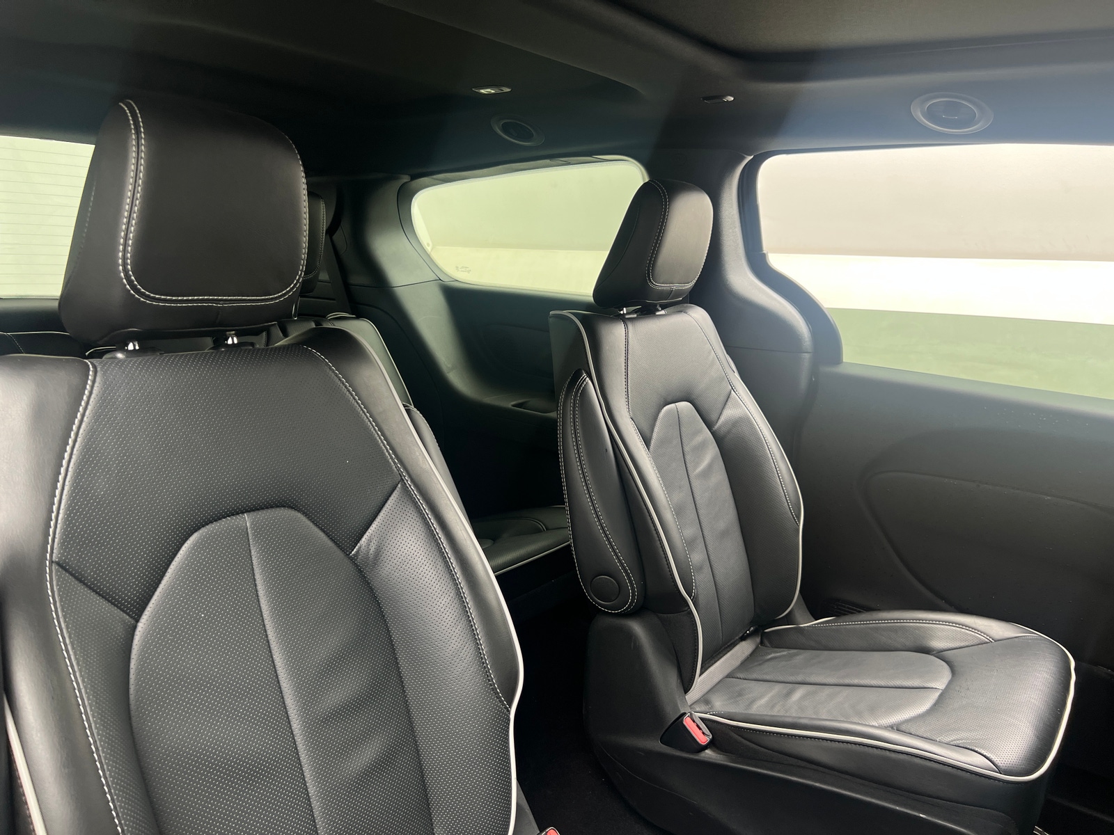 Thumbnail: 2022 Chrysler Pacifica - 5
