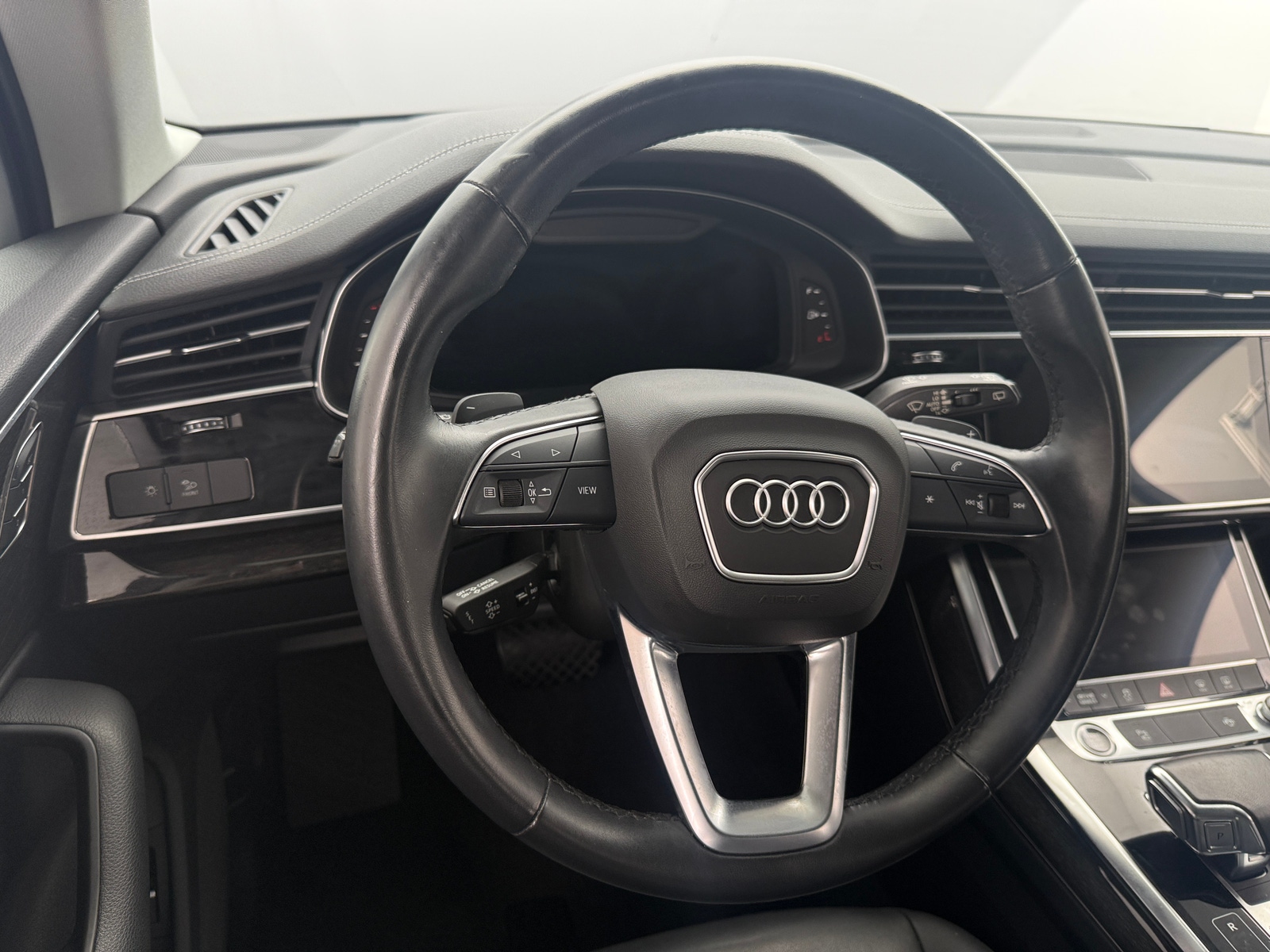 Thumbnail: 2023 Audi Q7 - 4