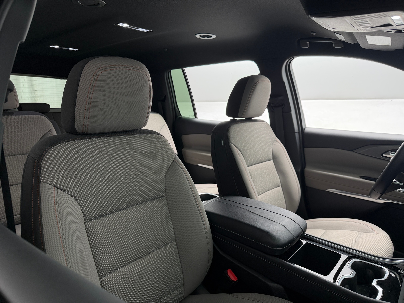 Thumbnail: 2025 Chevrolet Traverse - 2