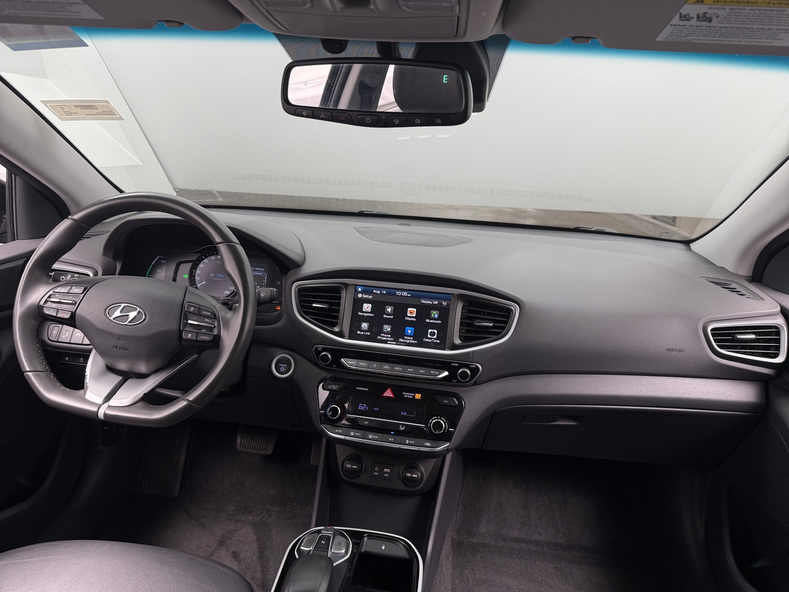 Thumbnail: 2019 Hyundai Ioniq - 2