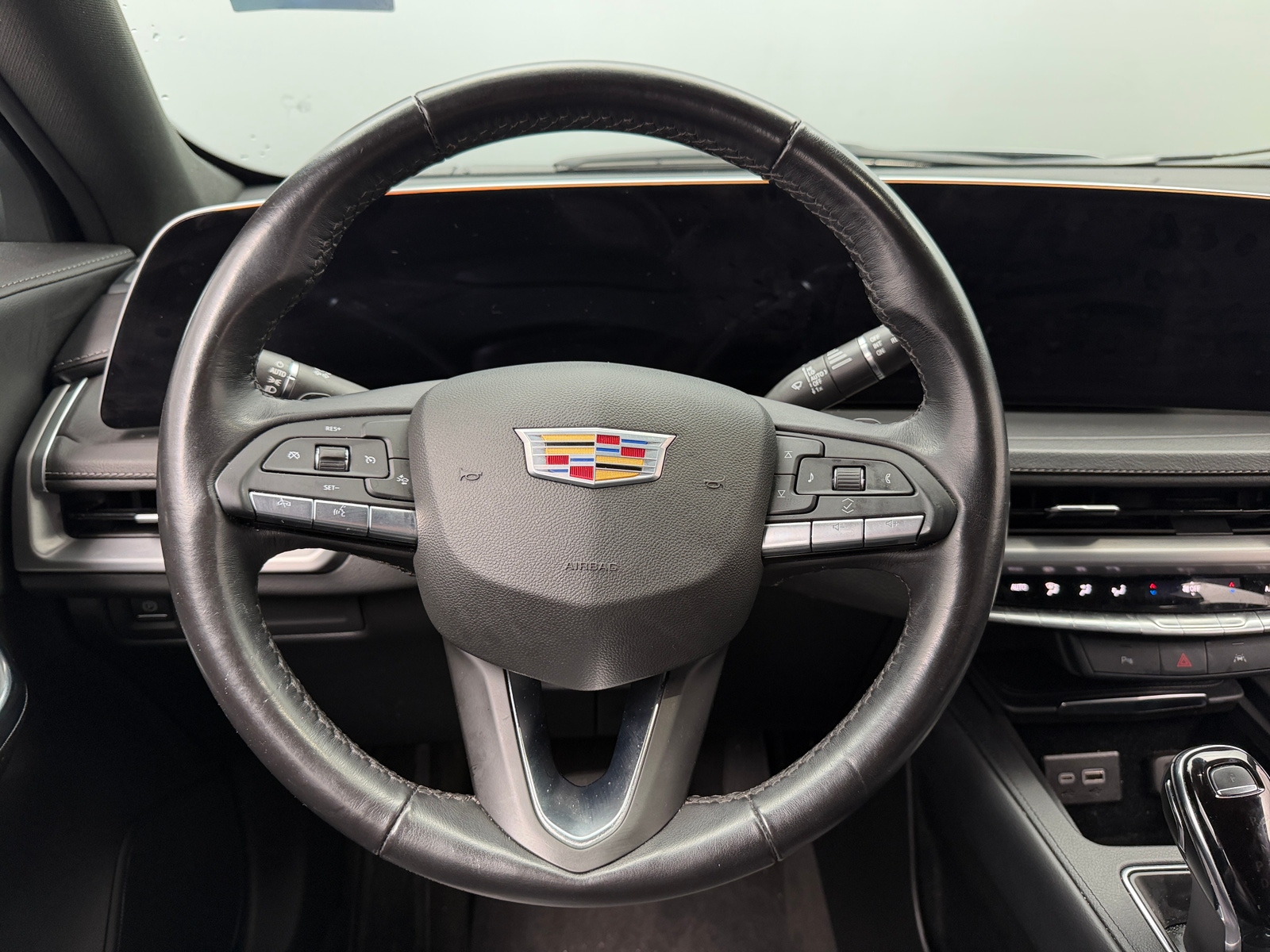 Thumbnail: 2025 Cadillac XT4 - 4