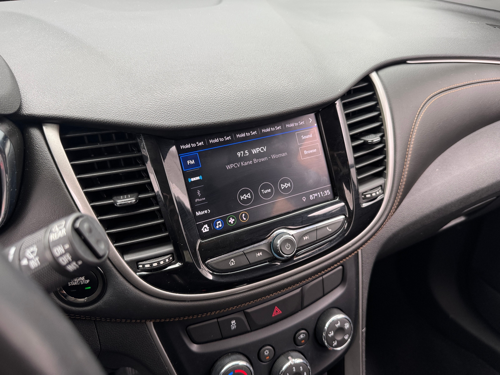 Thumbnail: 2020 Chevrolet Trax - 3