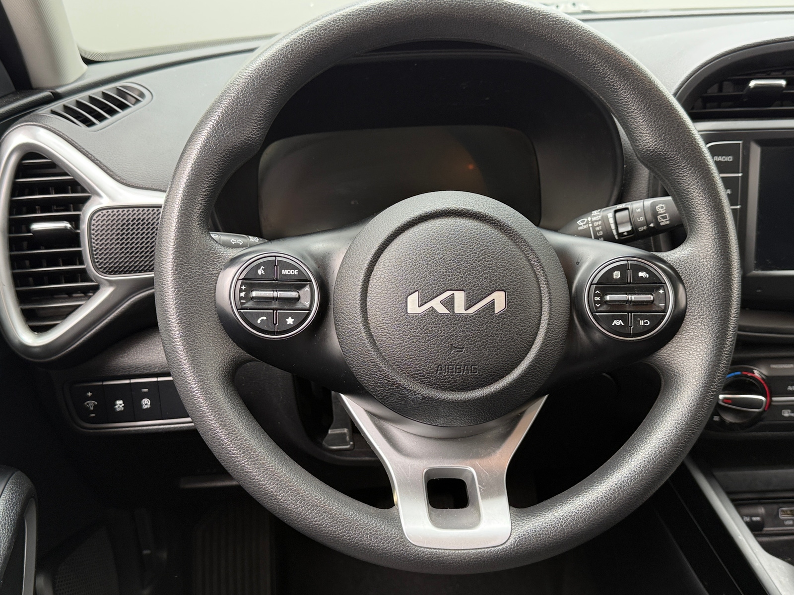 Thumbnail: 2023 Kia Soul - 5