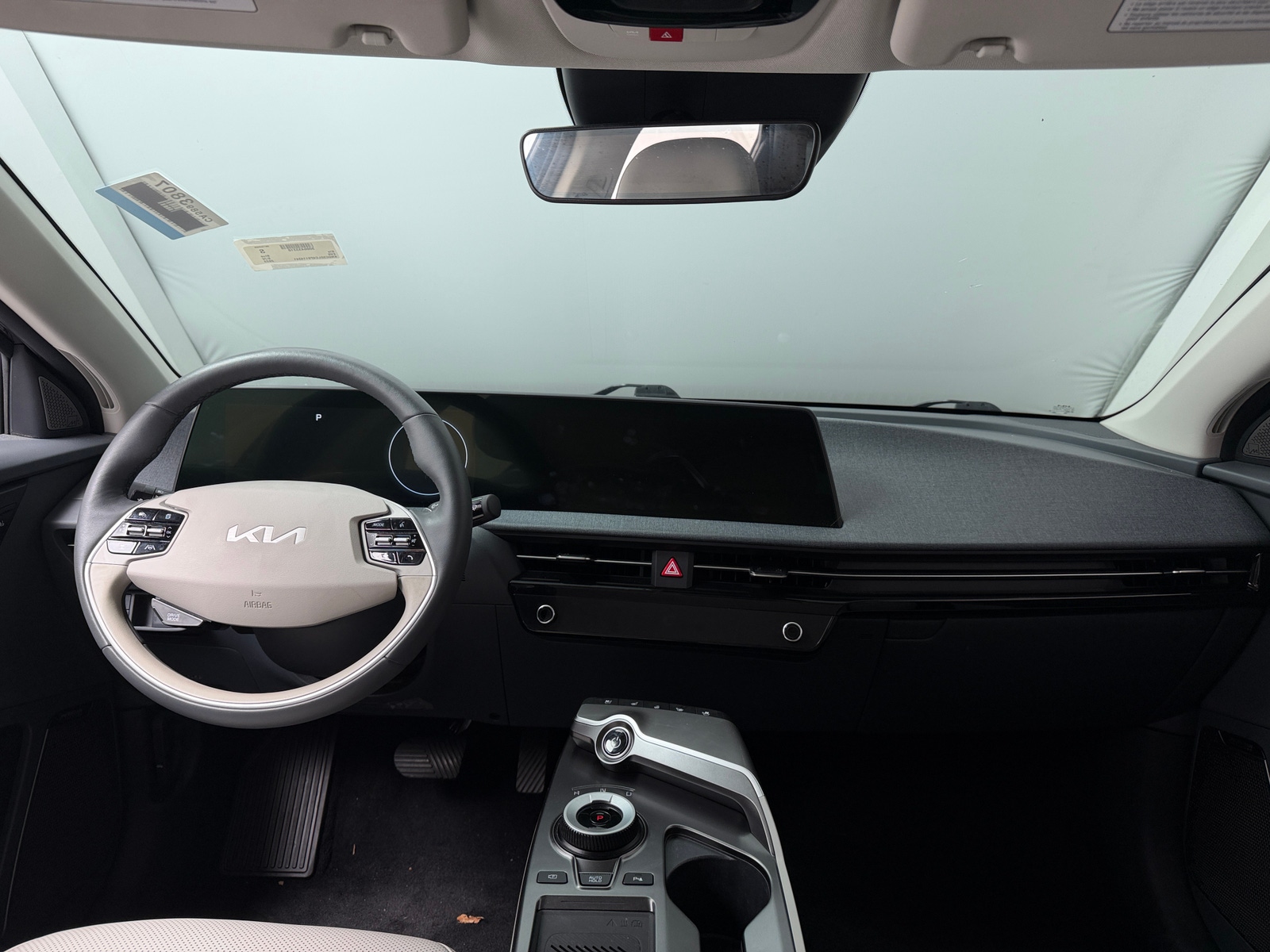 Thumbnail: 2023 Kia EV6 - 2