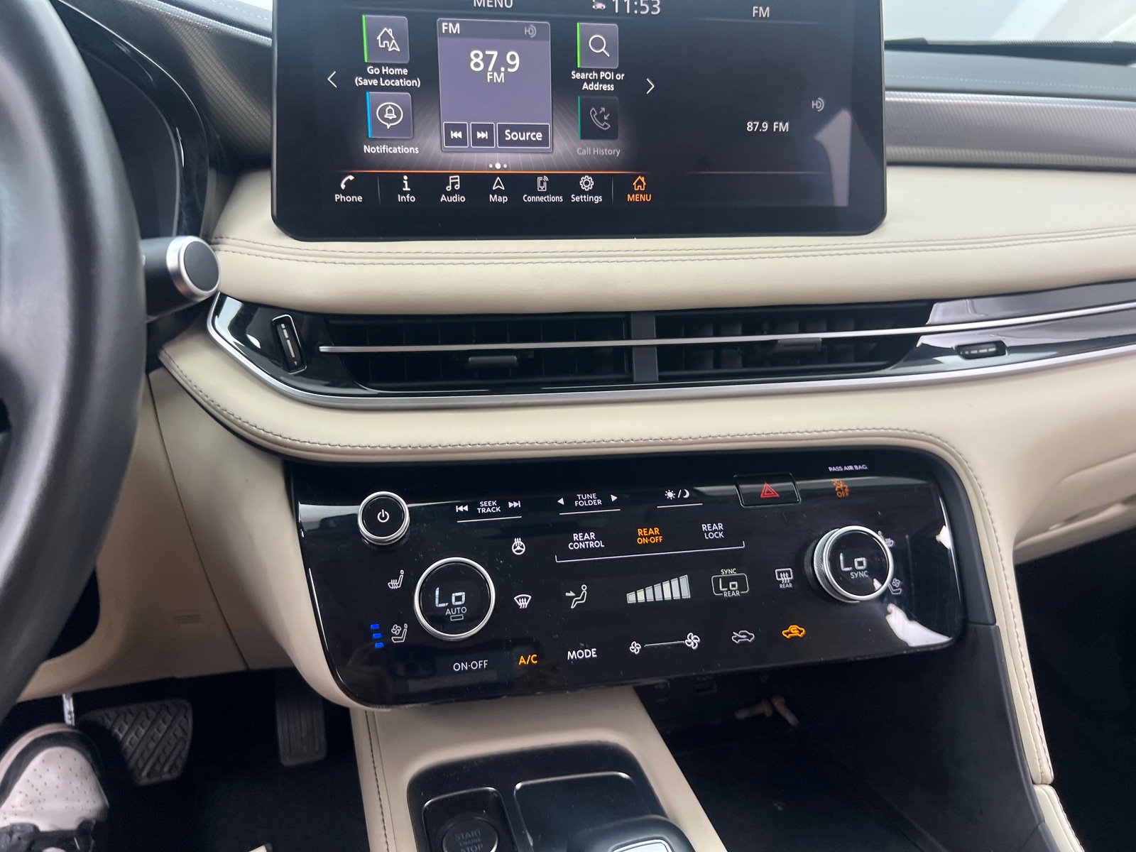 Thumbnail: 2023 INFINITI QX60 - 3