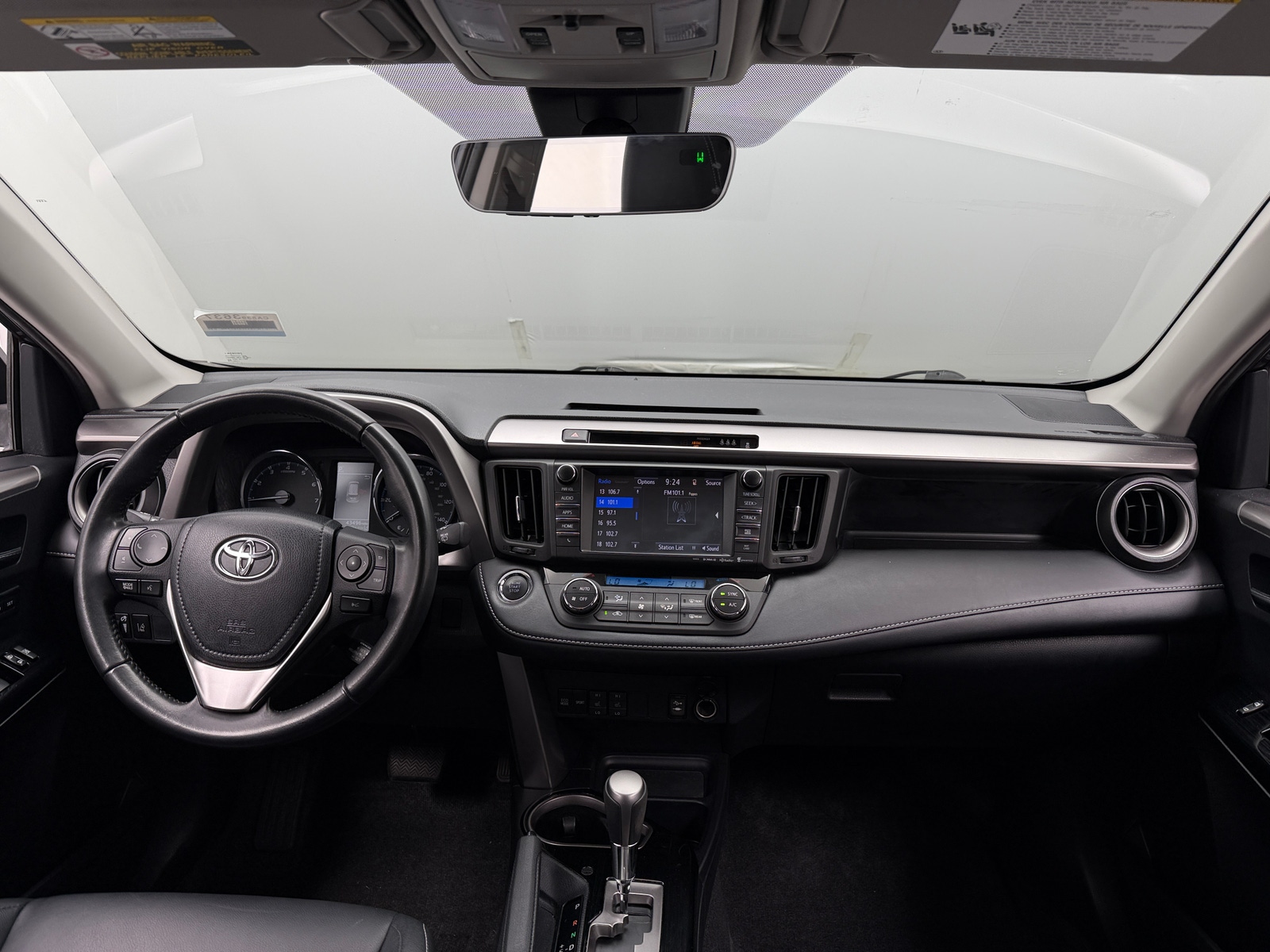 Thumbnail: 2017 Toyota RAV4 - 2