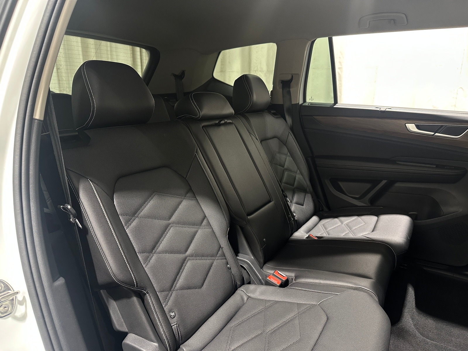 Thumbnail: 2026 Volkswagen Atlas - 6