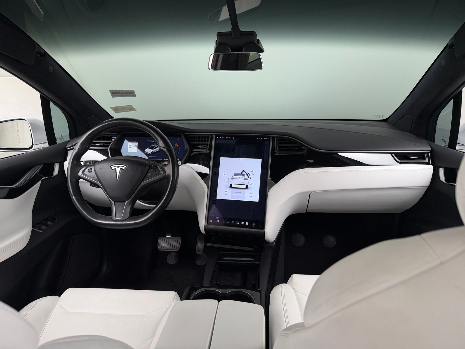 Thumbnail: 2018 Tesla Model X - 2
