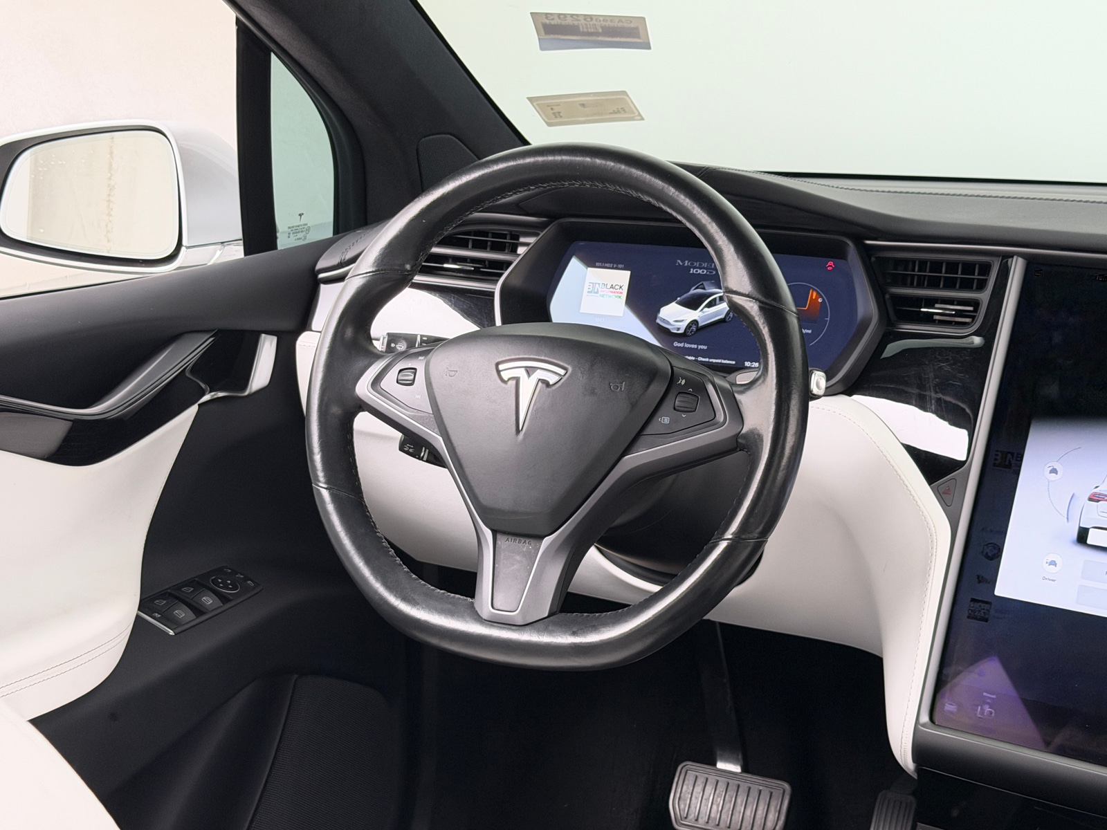 Thumbnail: 2018 Tesla Model X - 4