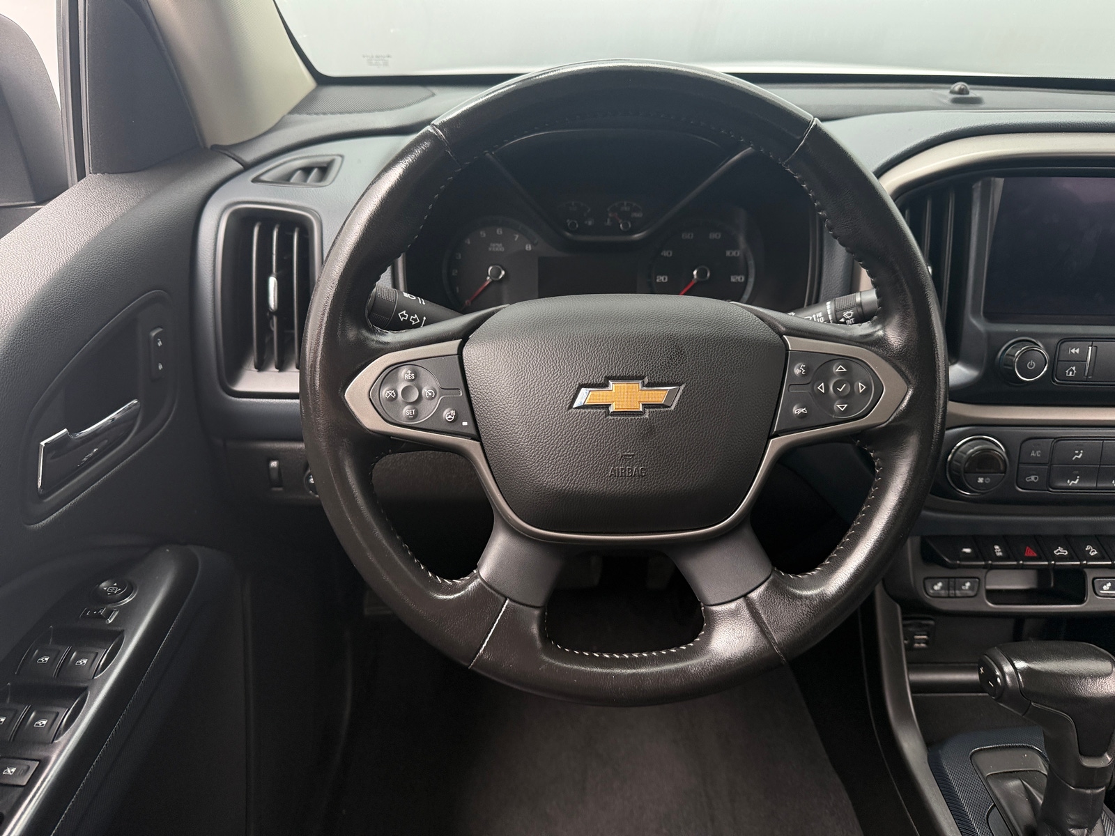 Thumbnail: 2021 Chevrolet Colorado - 4