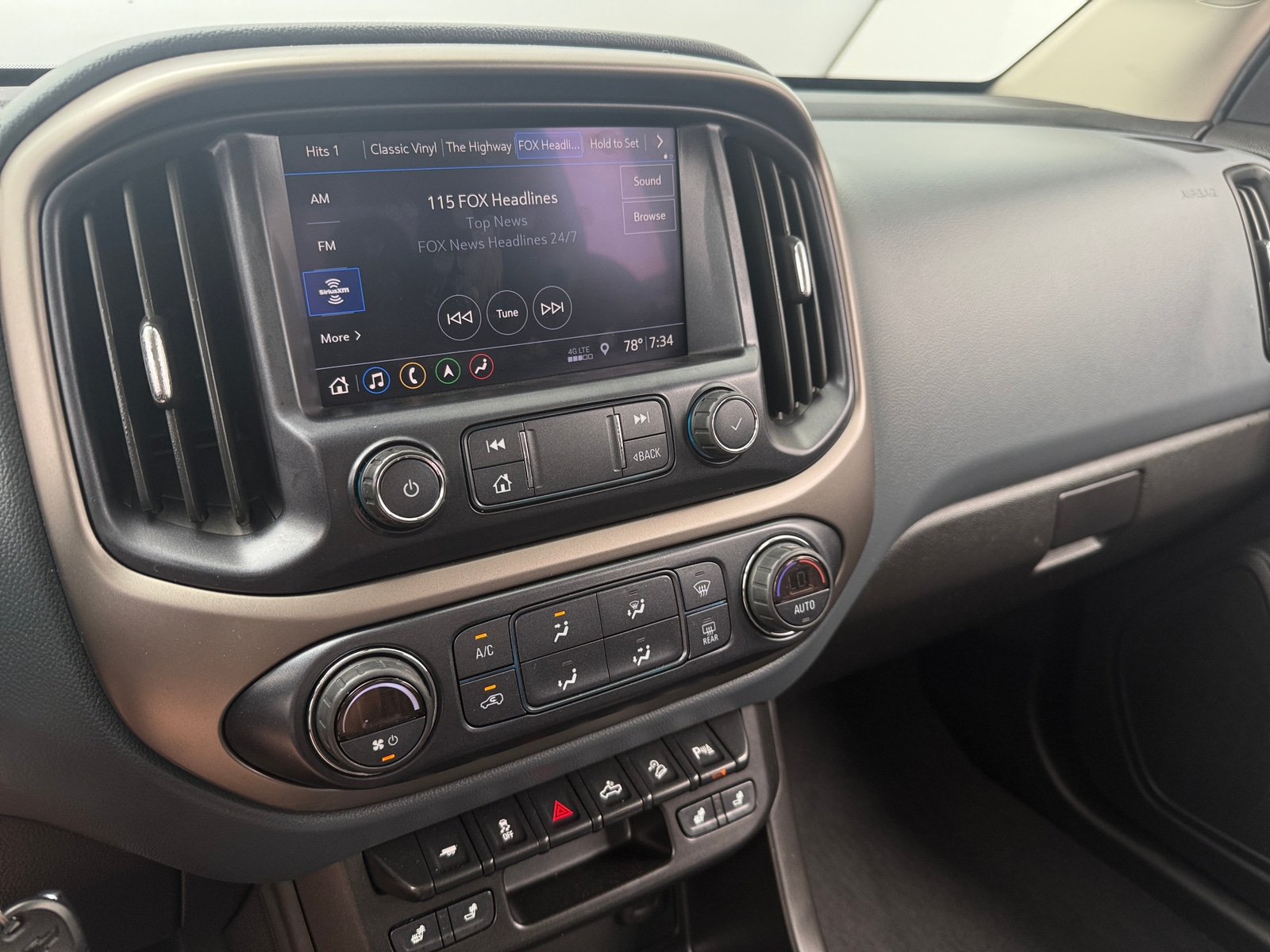 Thumbnail: 2021 Chevrolet Colorado - 3