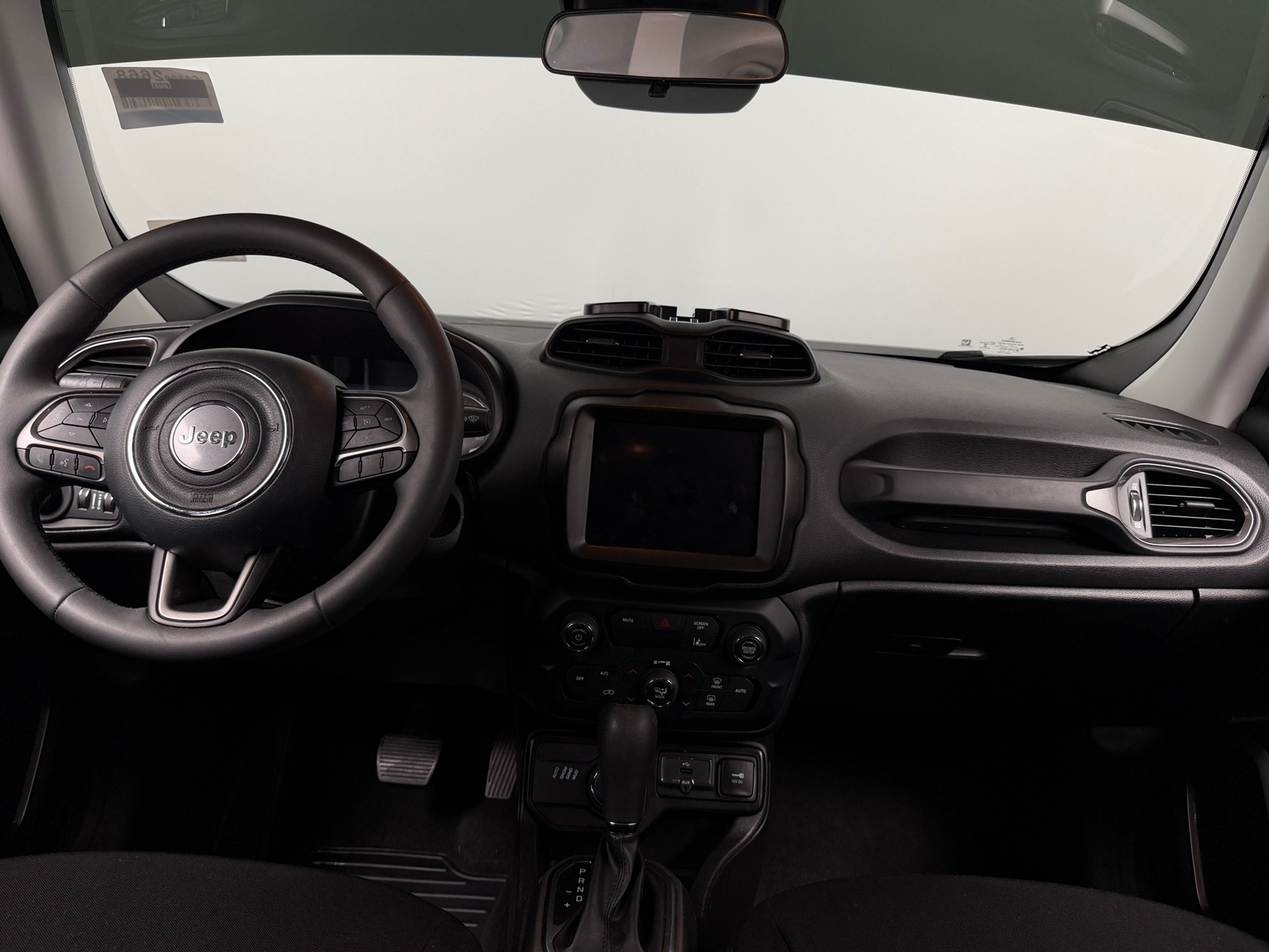 Thumbnail: 2022 Jeep Renegade - 3