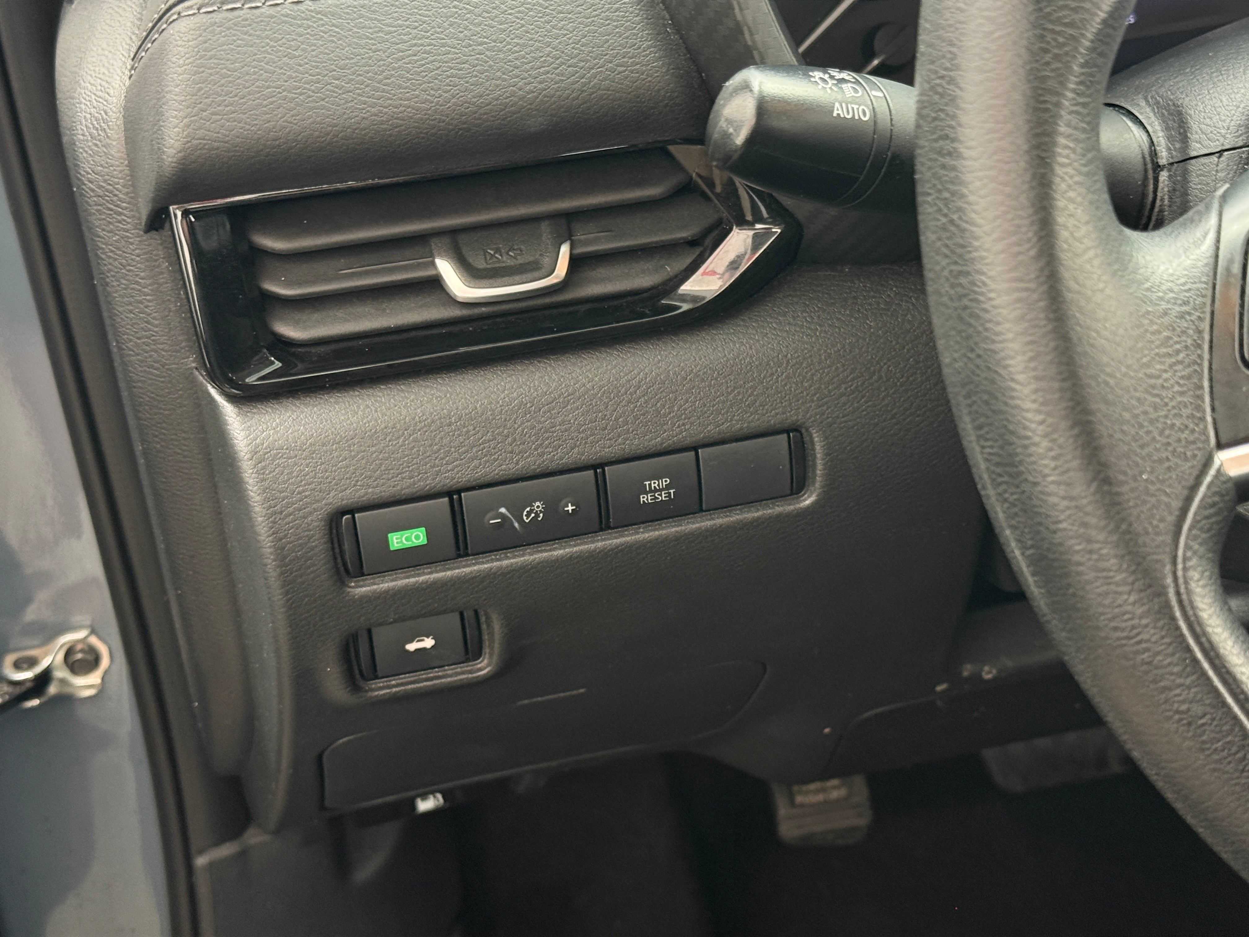 2024 Nissan Sentra SV - Photo 8