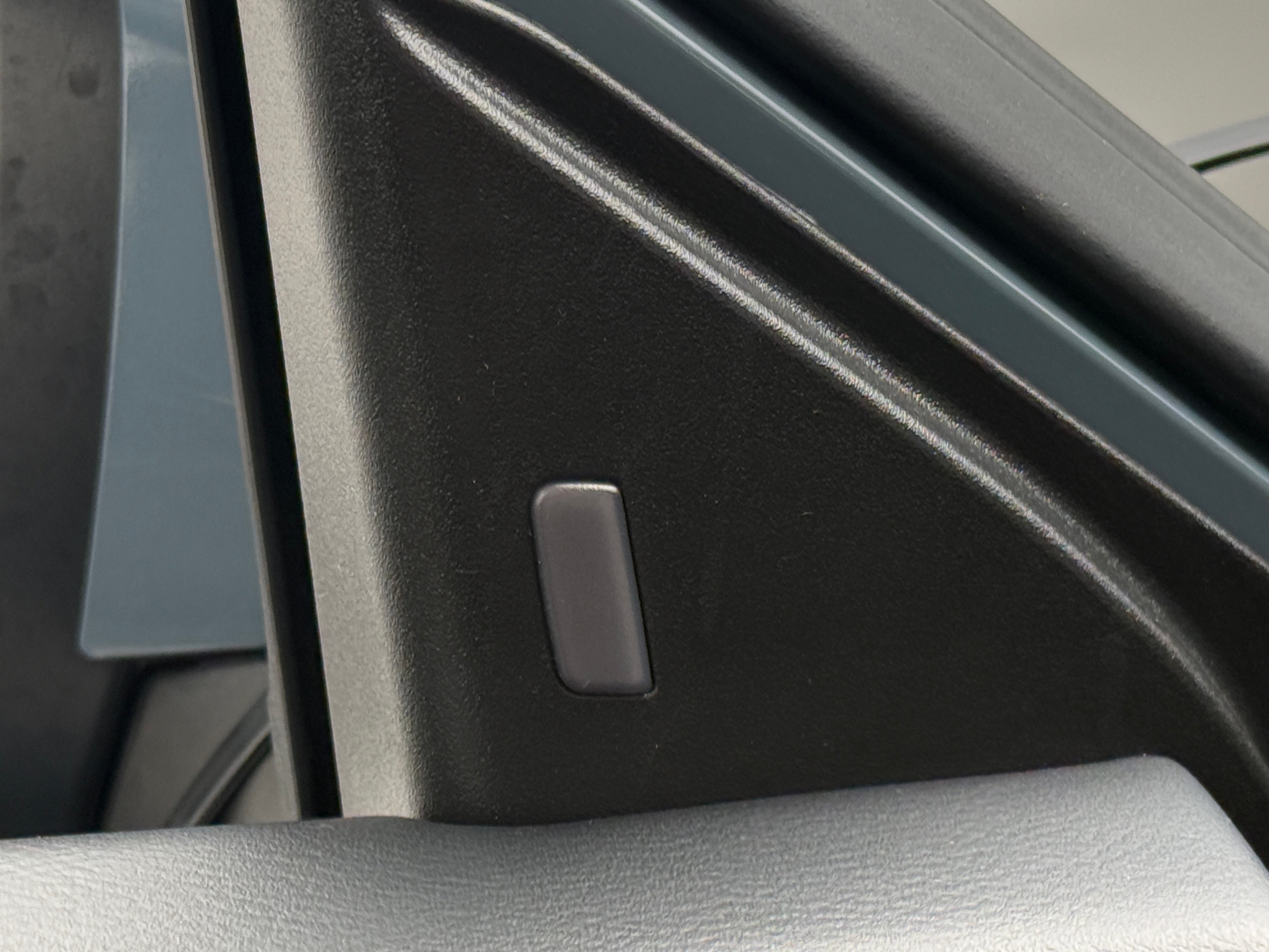2024 Nissan Sentra SV - Photo 4