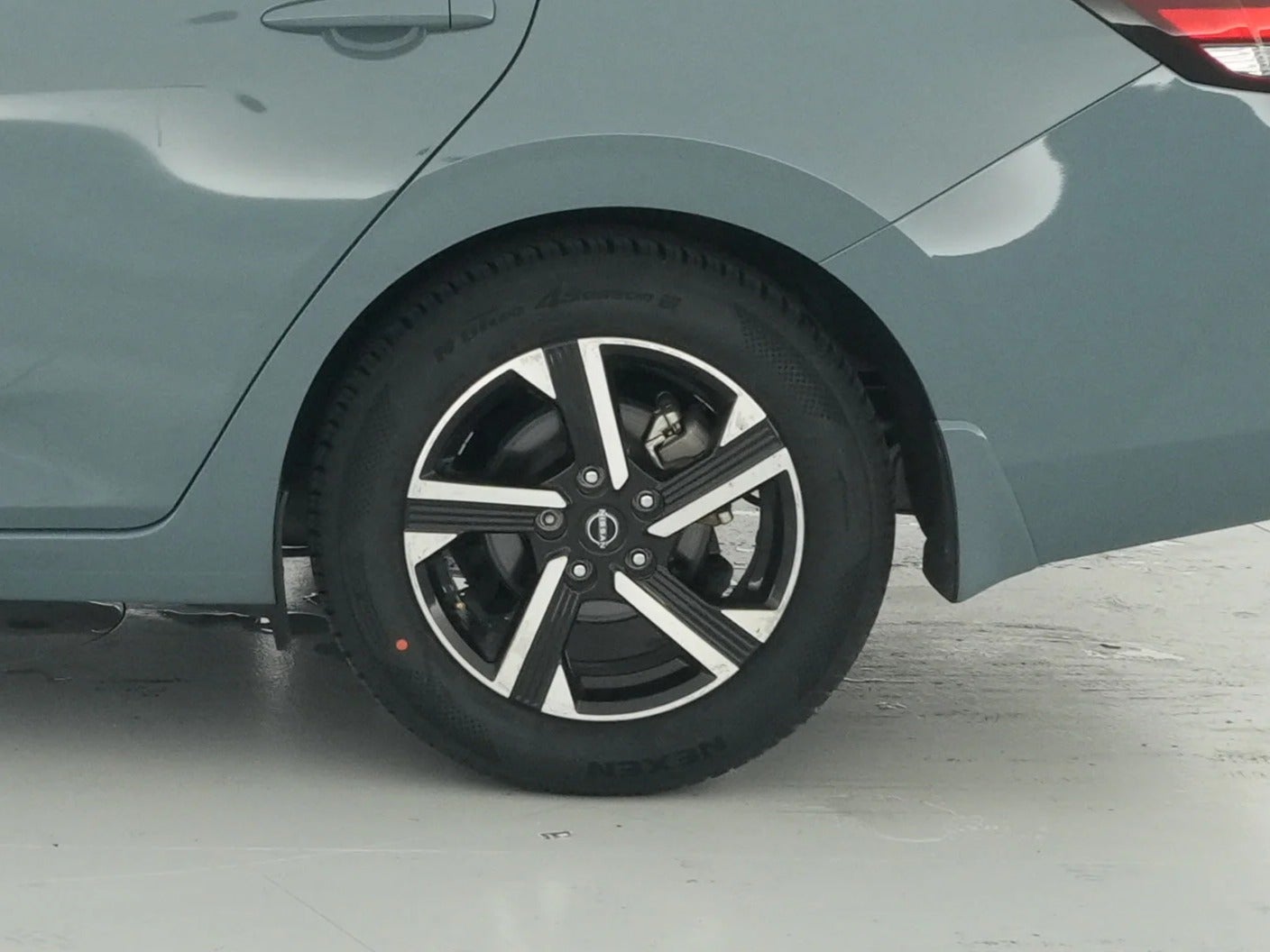 2024 Nissan Sentra SV - Photo 16