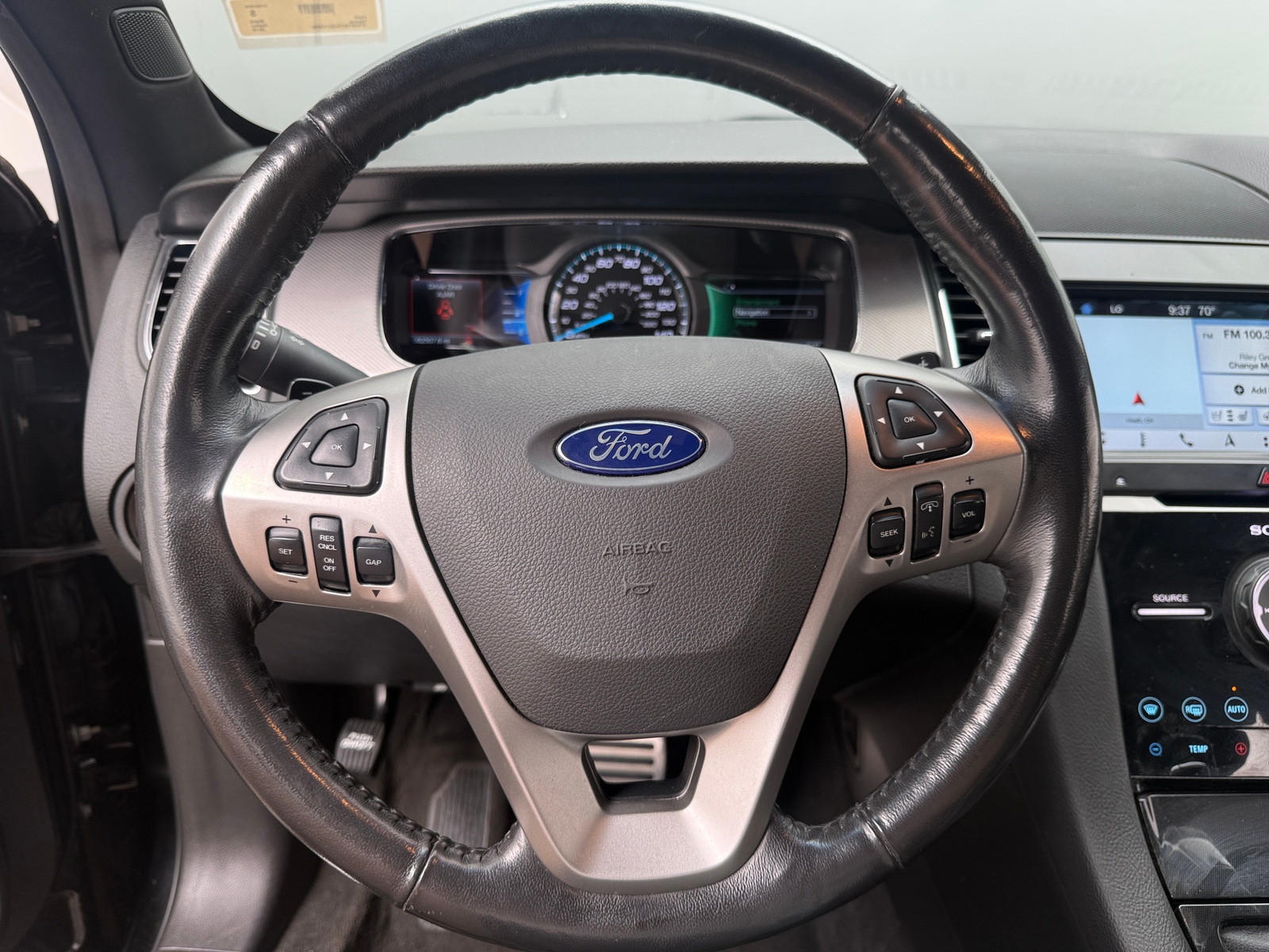 Thumbnail: 2018 Ford Taurus - 4