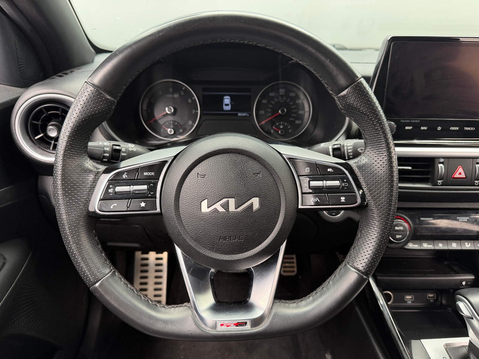 Thumbnail: 2023 Kia Forte - 4