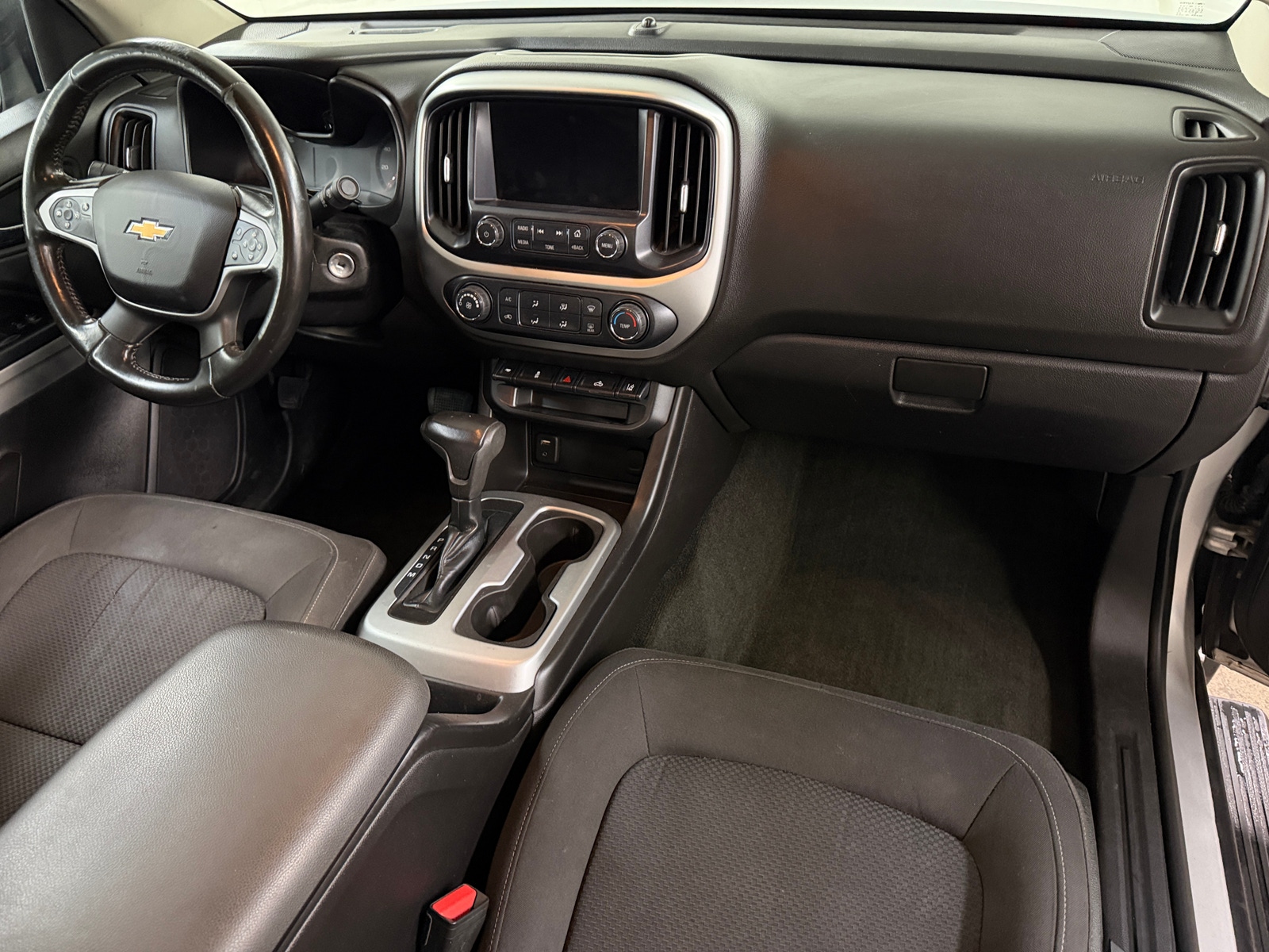Thumbnail: 2016 Chevrolet Colorado - 3