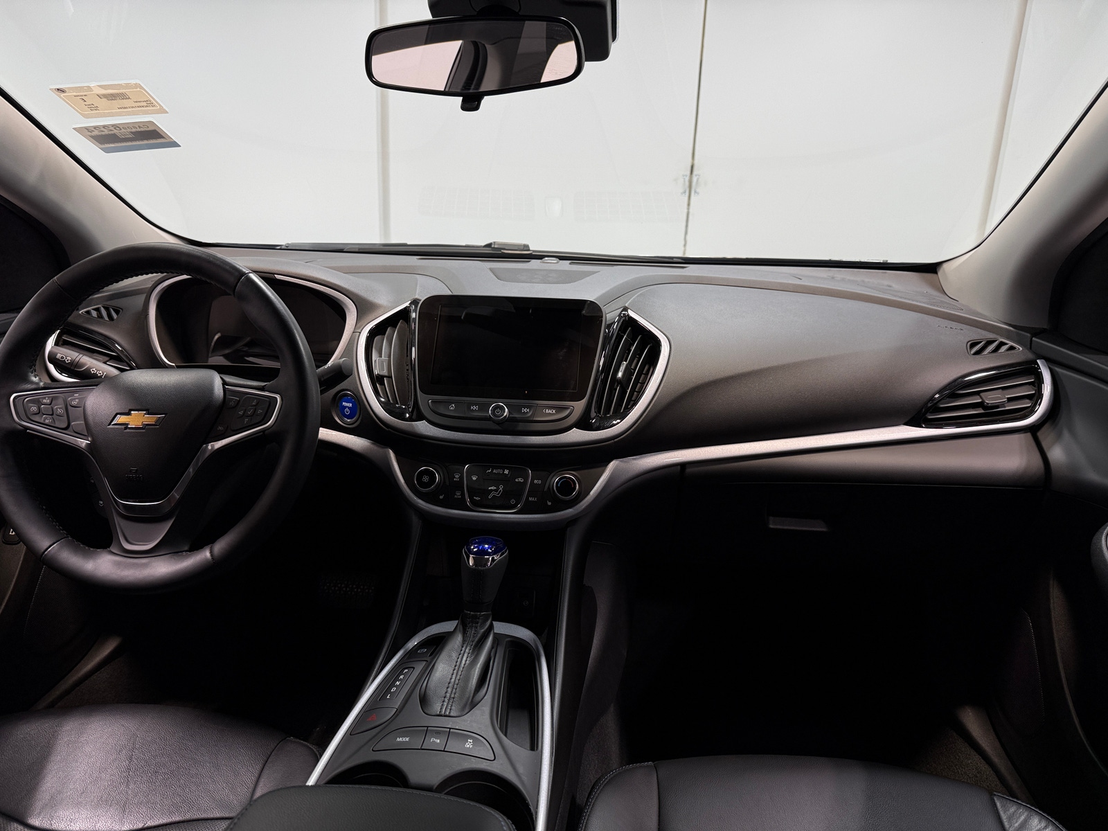 Thumbnail: 2018 Chevrolet Volt - 2