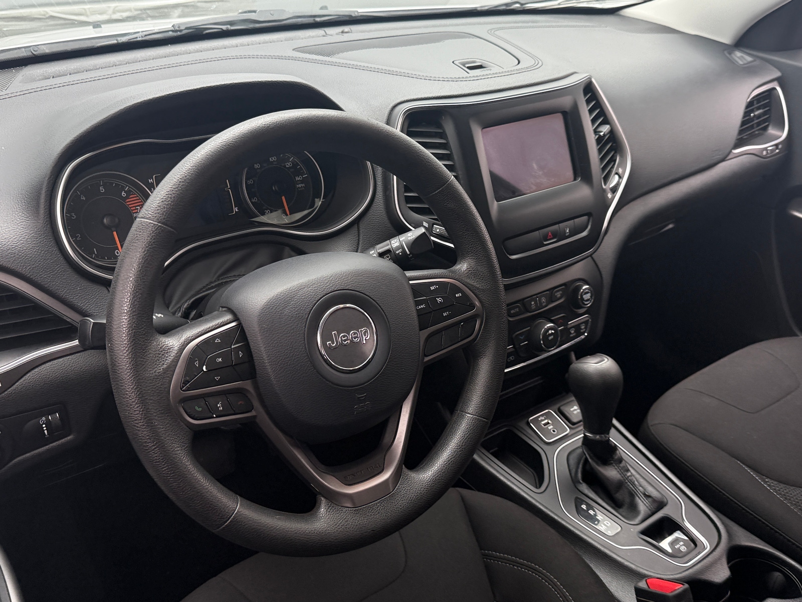 Thumbnail: 2021 Jeep Cherokee - 5