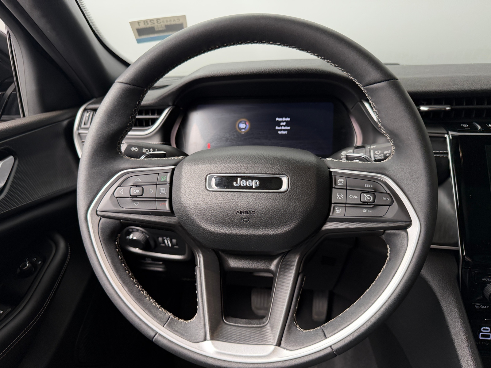 Thumbnail: 2023 Jeep Grand Cherokee - 4