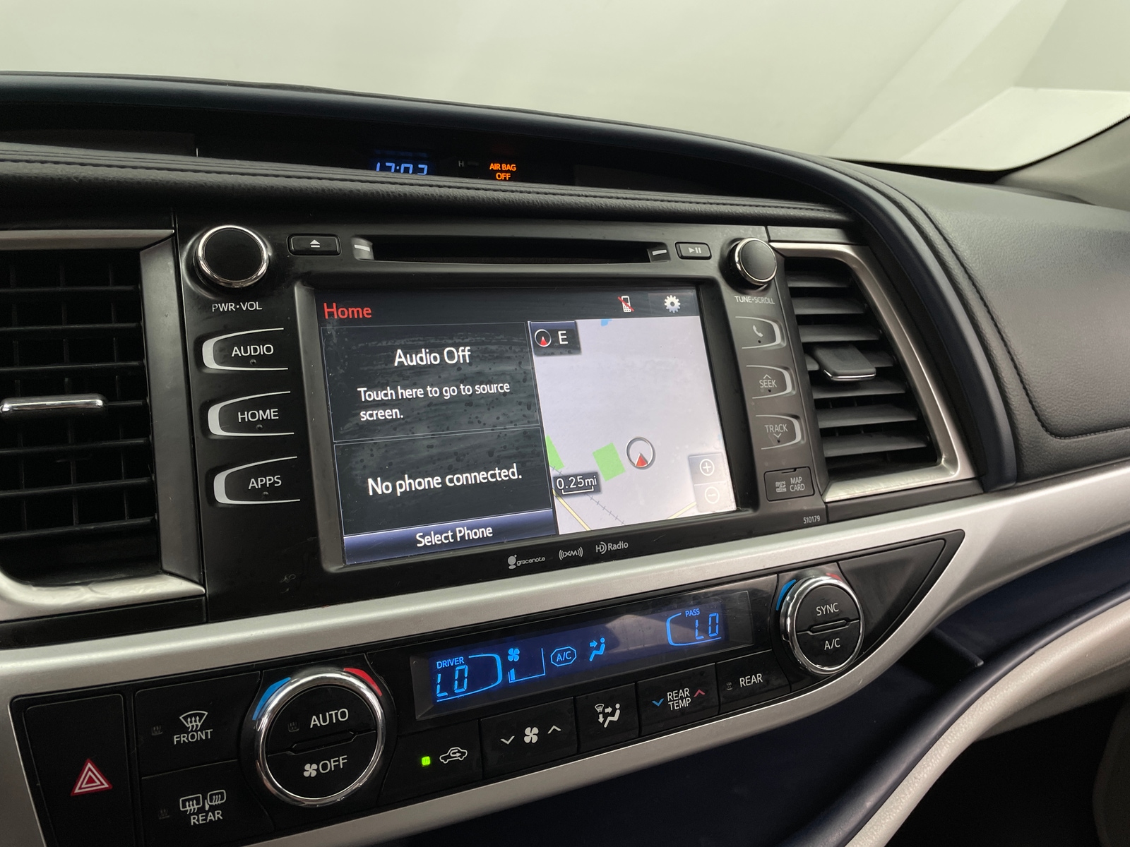 Thumbnail: 2017 Toyota Highlander - 3