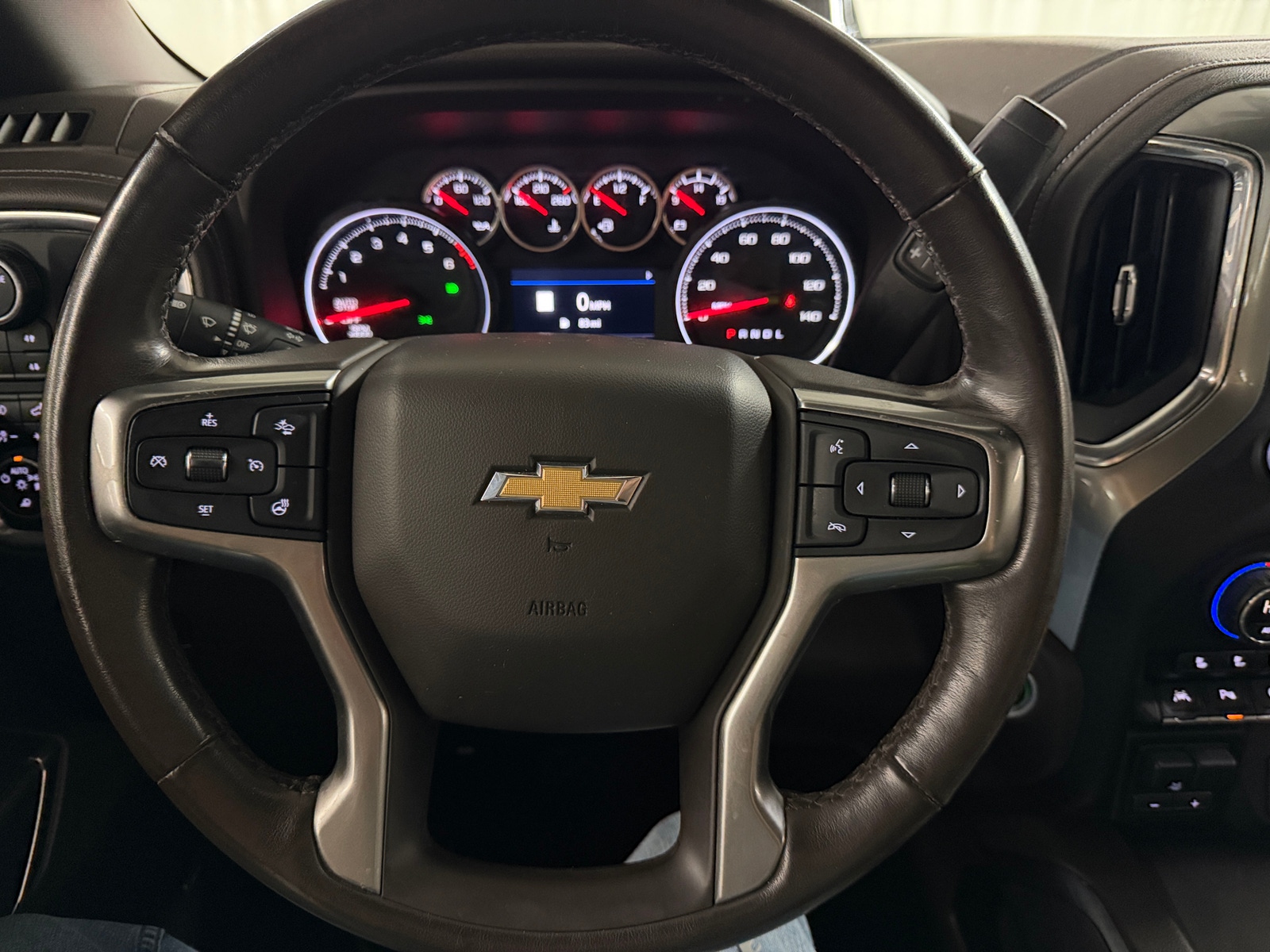 Thumbnail: 2021 Chevrolet Silverado 1500 - 4