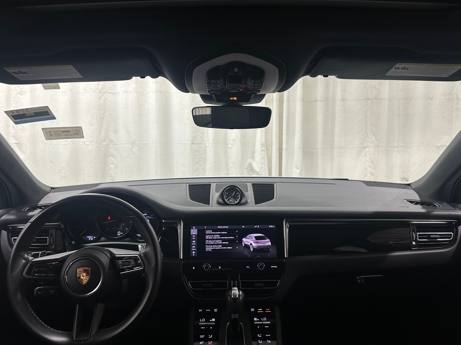 Thumbnail: 2024 Porsche Macan - 2