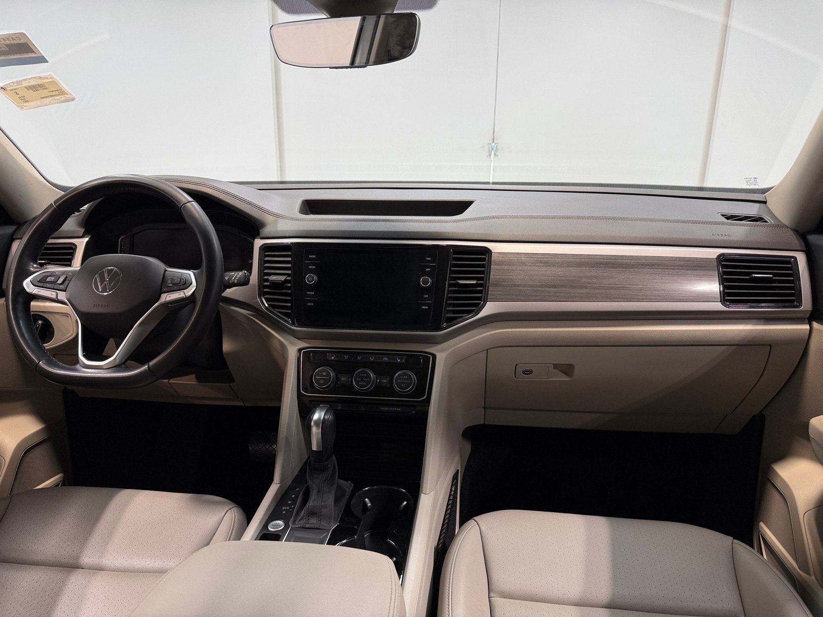Thumbnail: 2021 Volkswagen Atlas - 2