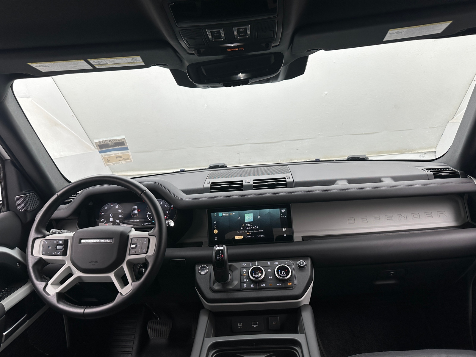Thumbnail: 2024 Land Rover Defender - 2