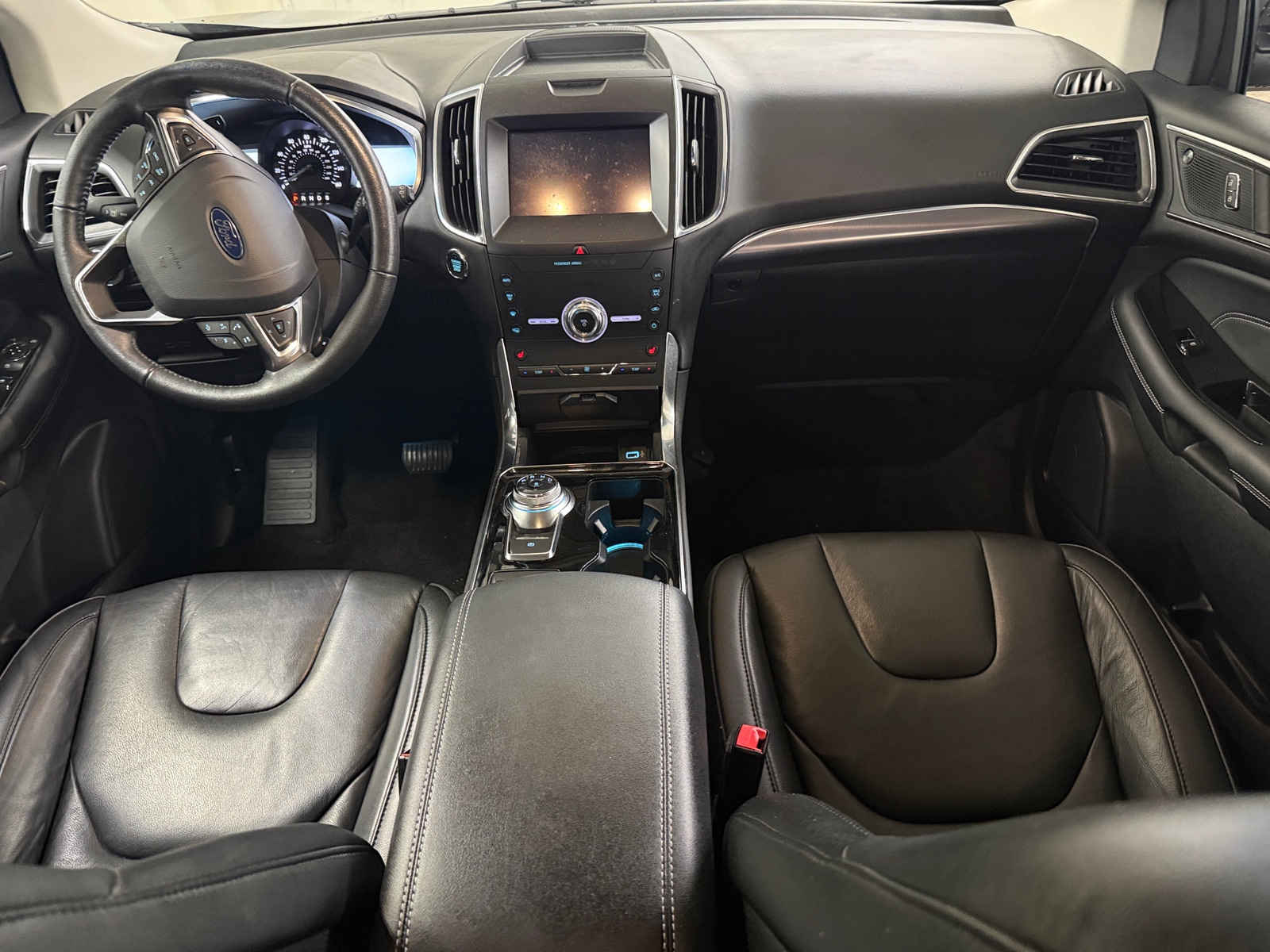 Thumbnail: 2020 Ford Edge - 2