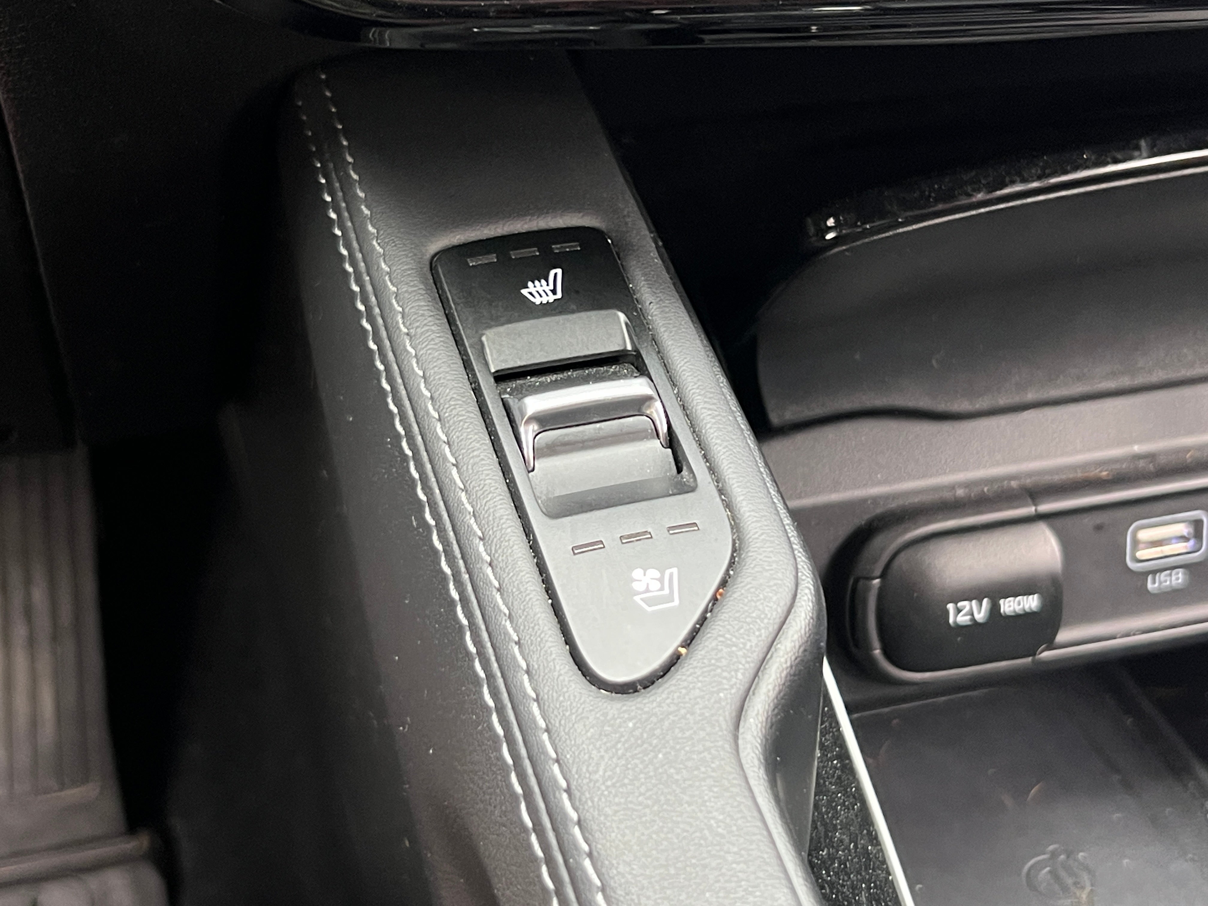 2023 Kia Telluride EX - Photo 20