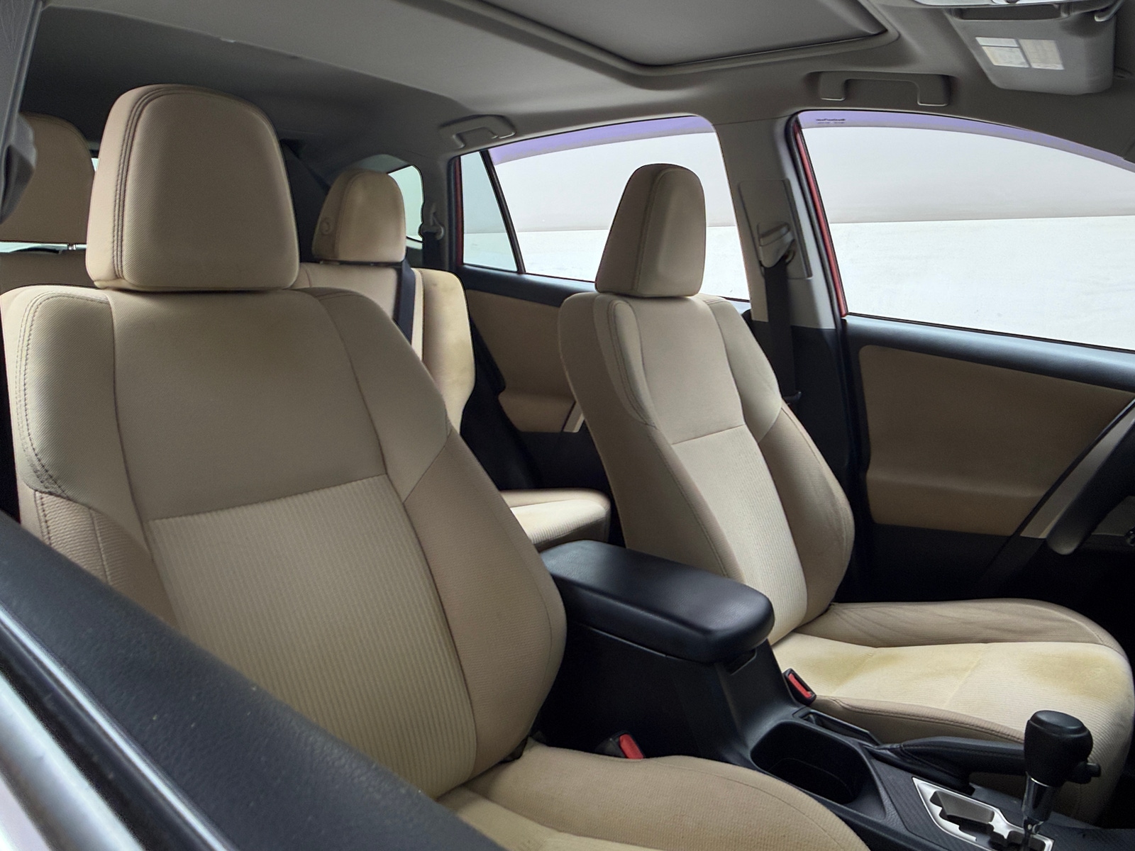 Thumbnail: 2015 Toyota RAV4 - 2