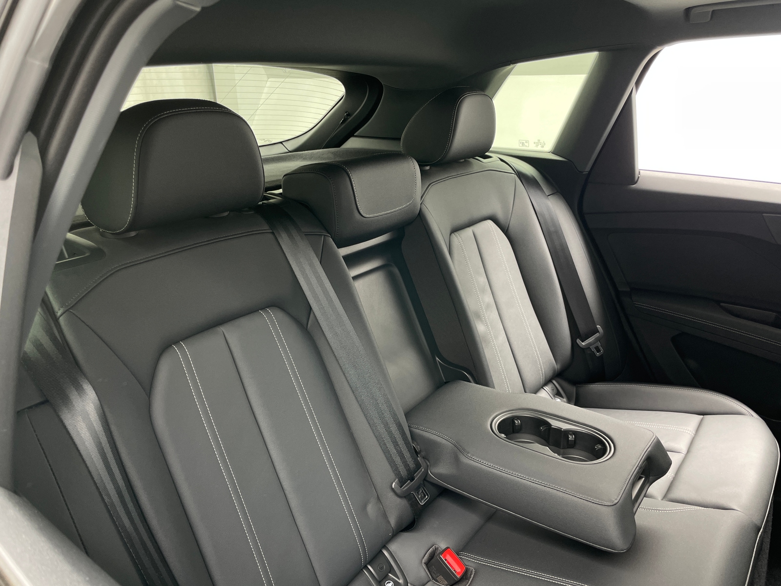 Thumbnail: 2023 Audi Q4 e-tron - 5