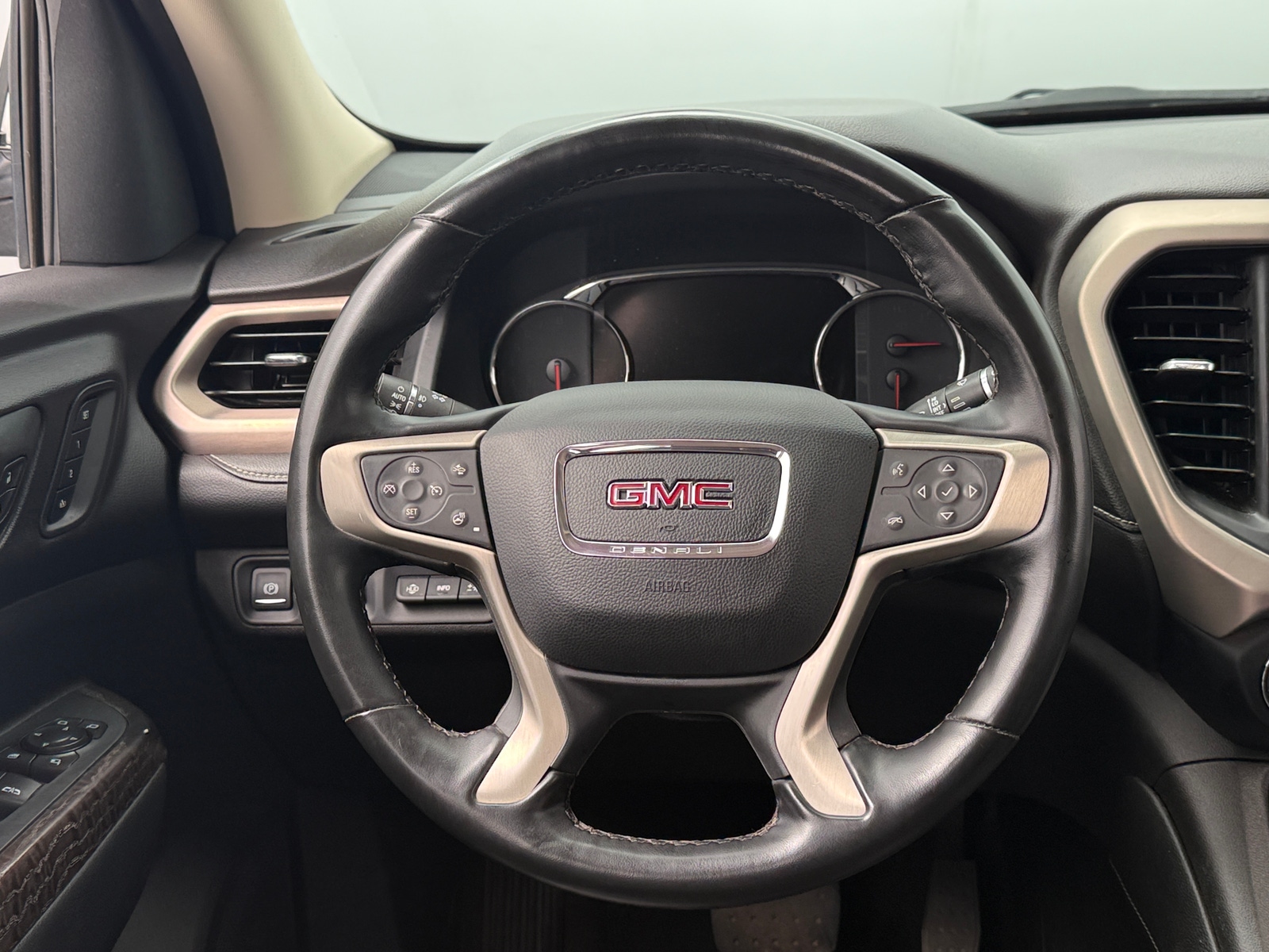 Thumbnail: 2023 GMC Acadia - 4
