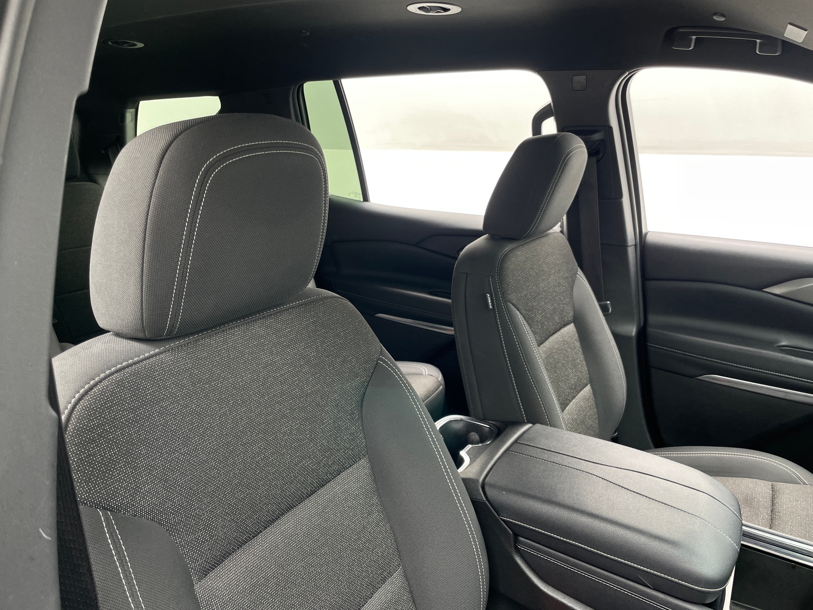 Thumbnail: 2025 Chevrolet Traverse - 2