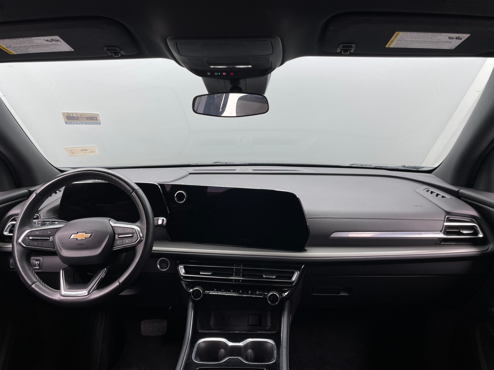 Thumbnail: 2025 Chevrolet Traverse - 3