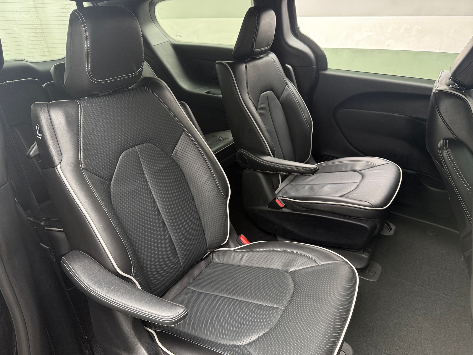 Thumbnail: 2024 Chrysler Pacifica - 5