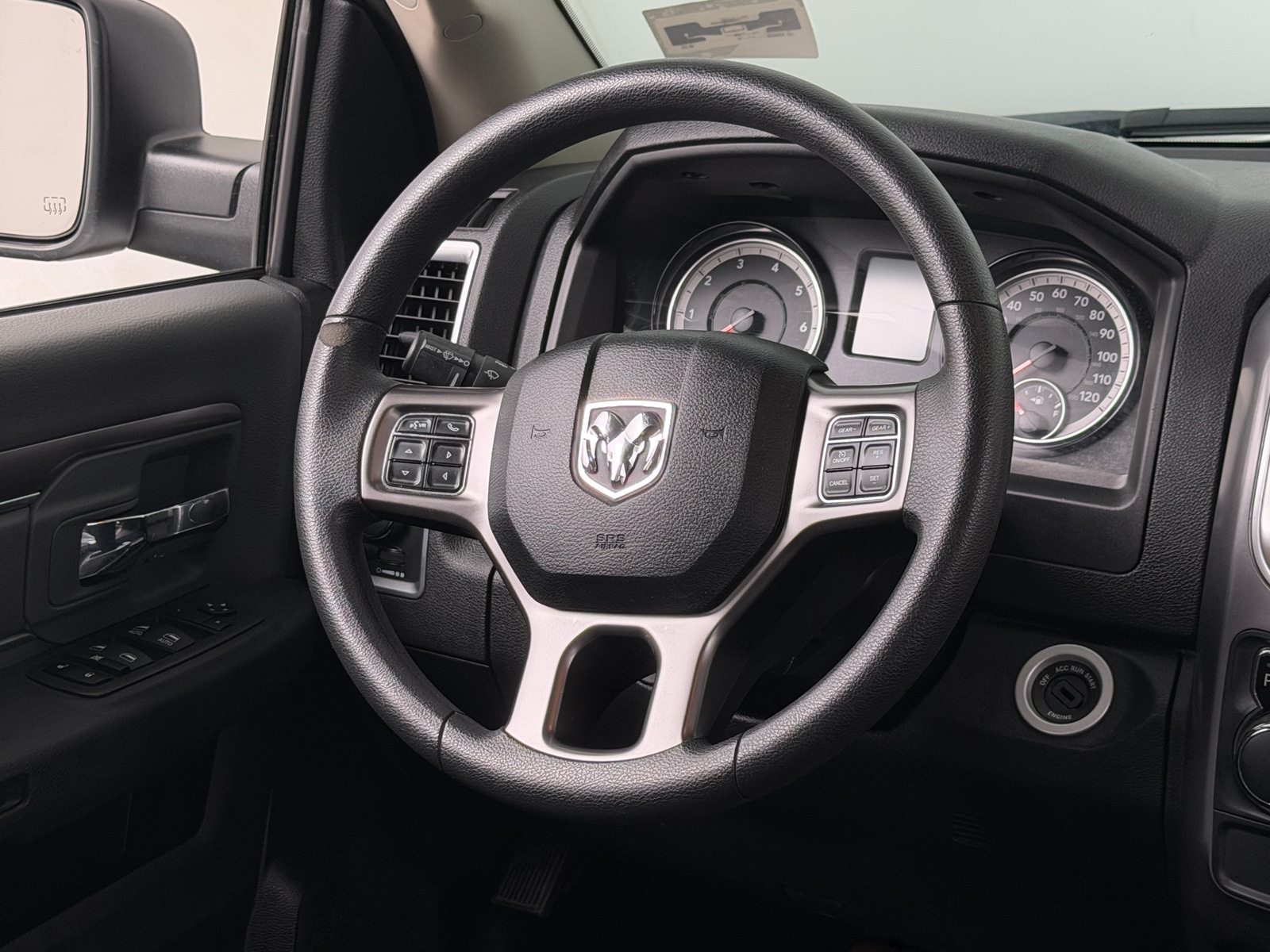 Thumbnail: 2024 RAM 1500 Classic - 5