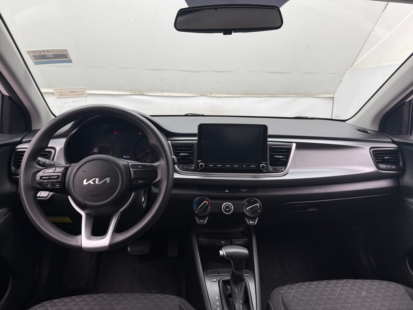 Thumbnail: 2023 Kia Rio - 3