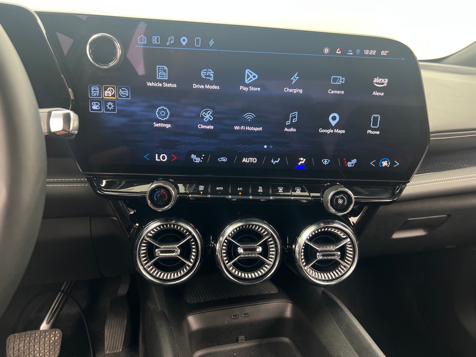 Thumbnail: 2024 Chevrolet Blazer EV - 3