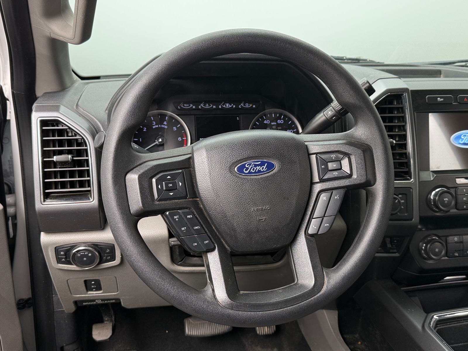 Thumbnail: 2020 Ford Econoline - 5