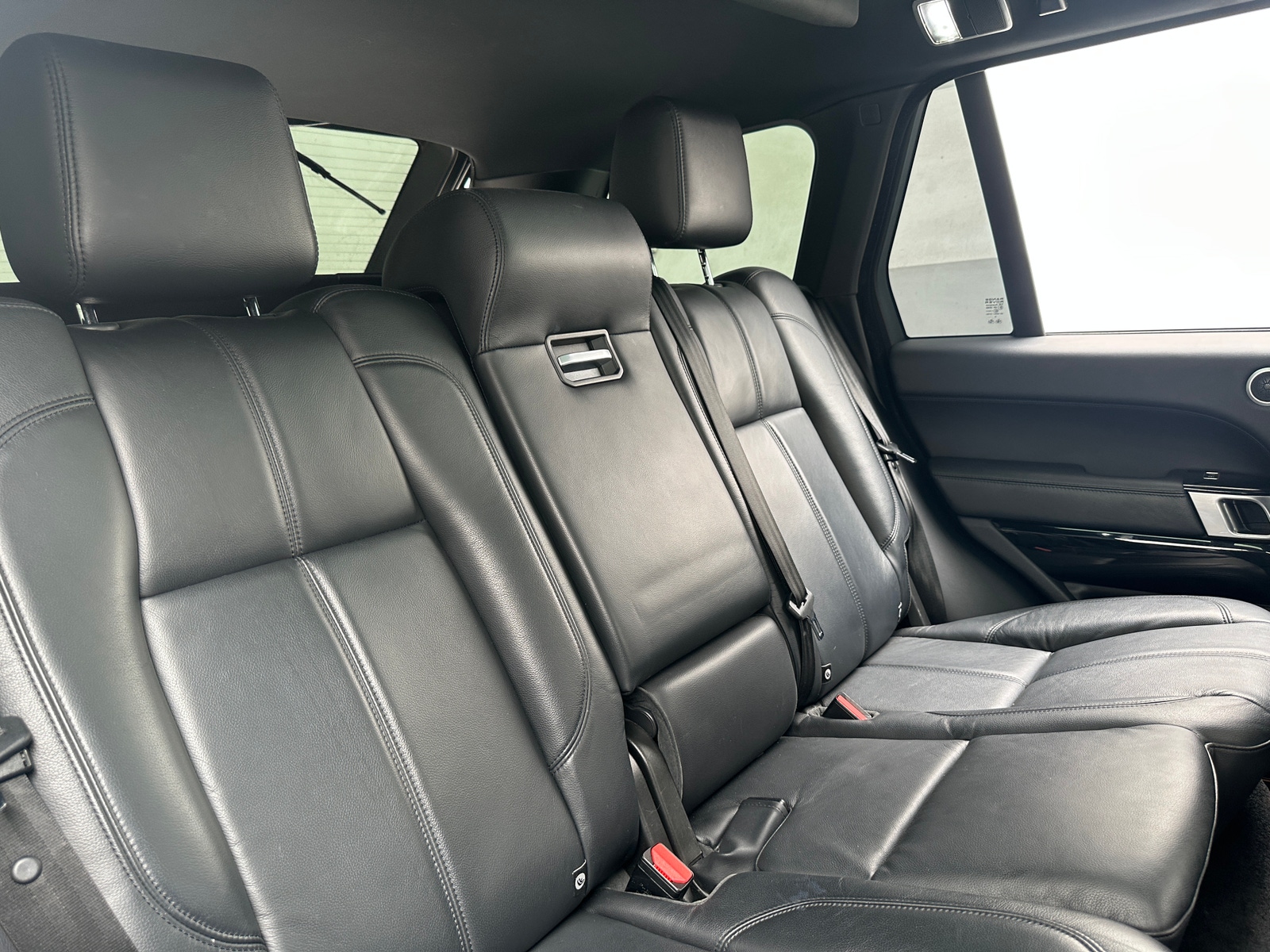 Thumbnail: 2017 Land Rover Range Rover - 5