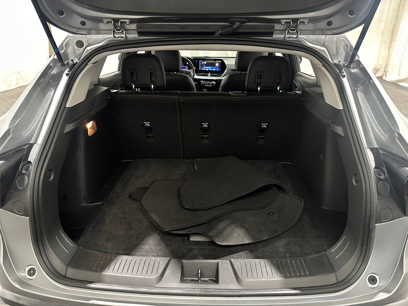 Thumbnail: 2025 Chevrolet Trax - 6