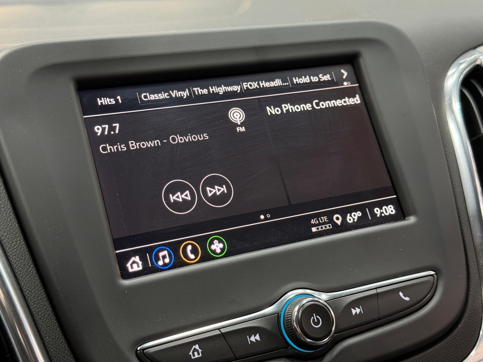 Thumbnail: 2022 Chevrolet Equinox - 4